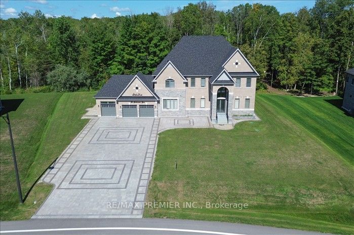 26 Birchwood Lane, Essa, ON L0M 1B1 photo 3
