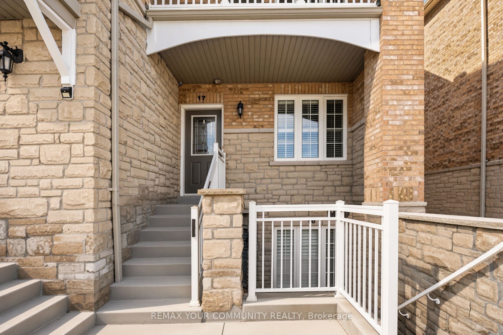 520 Silken Laumann Drive 17, Newmarket, ON L3X 2S7 photo 3