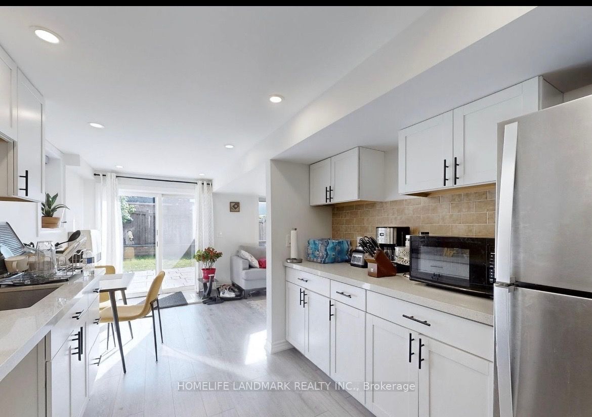 18 Barli Crescent Basement, Vaughan, ON L6A 4L4 photo 5
