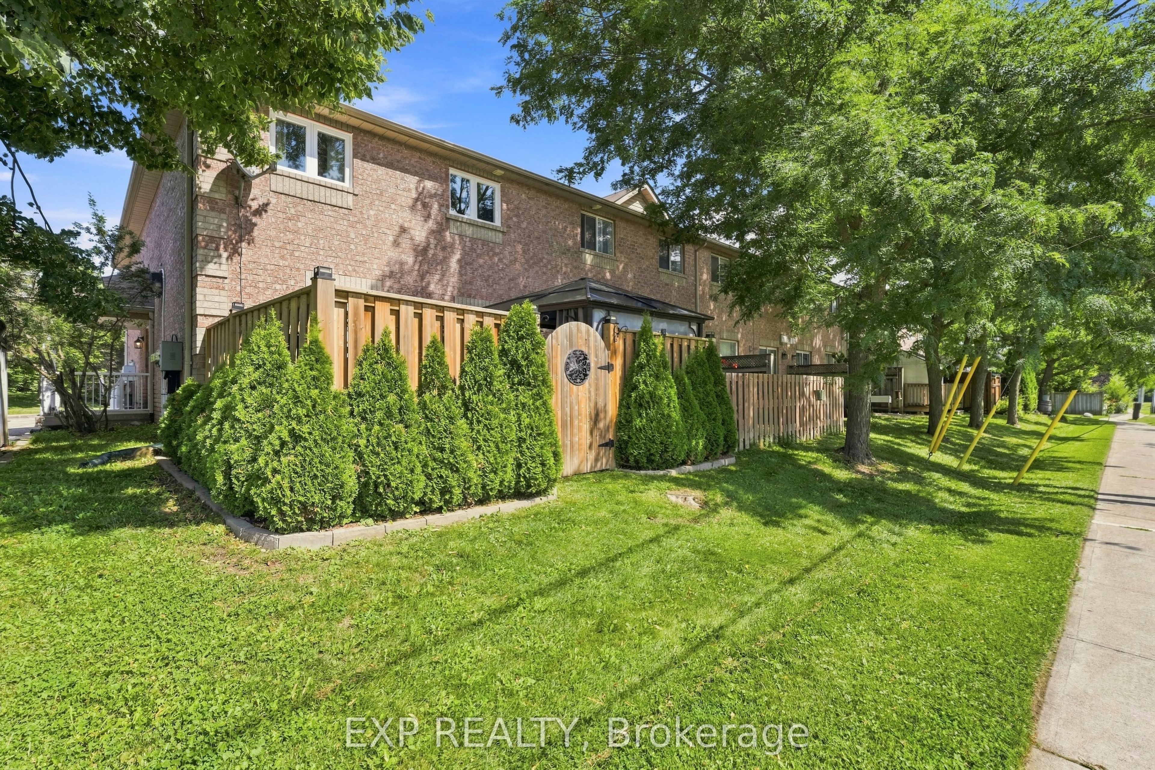 275 Old Homestead Road 16, Georgina, ON L4P 4E9 photo 2
