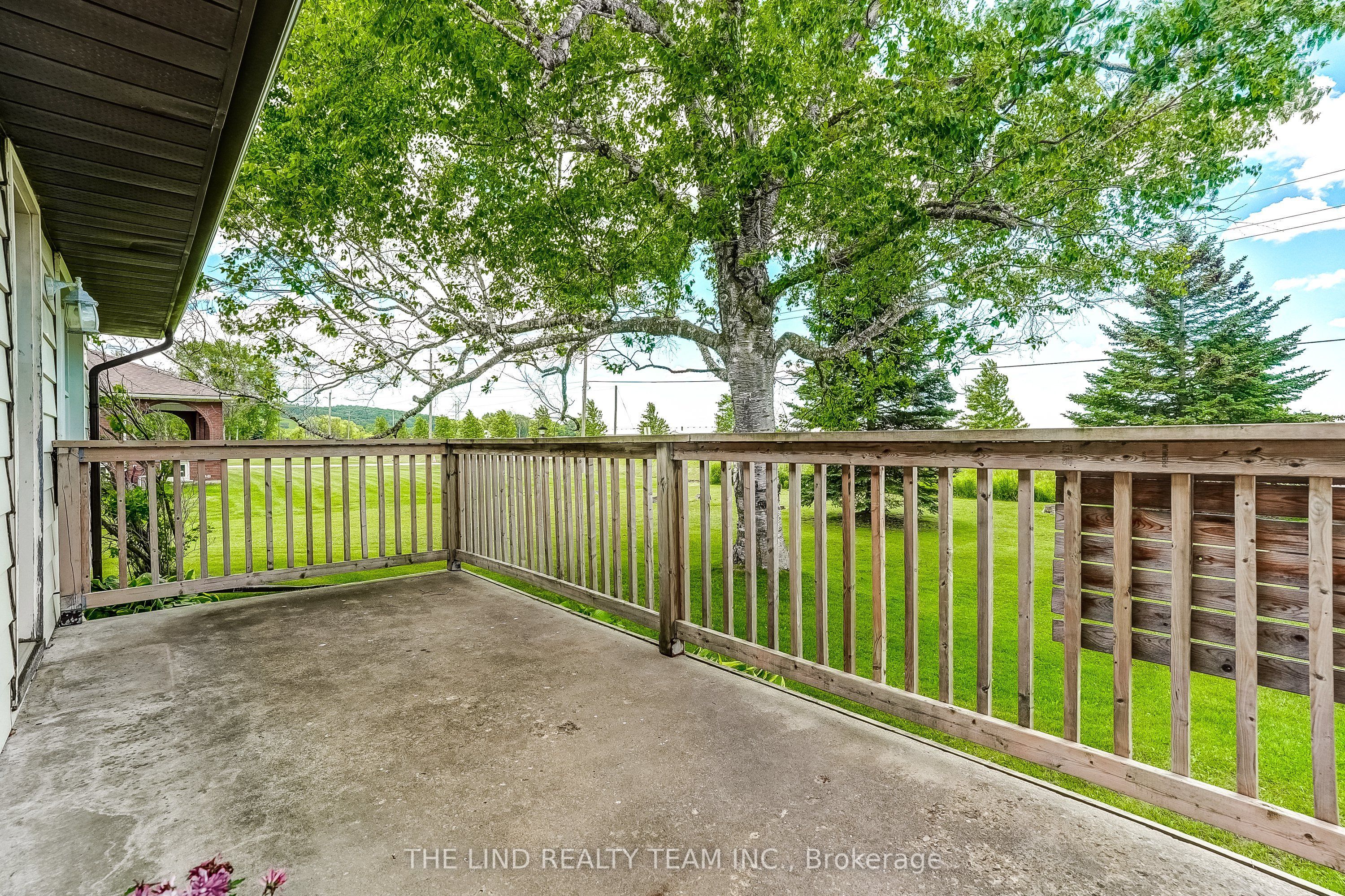 19505 Bathurst Street, East Gwillimbury, ON L3Y 4V9 photo 3