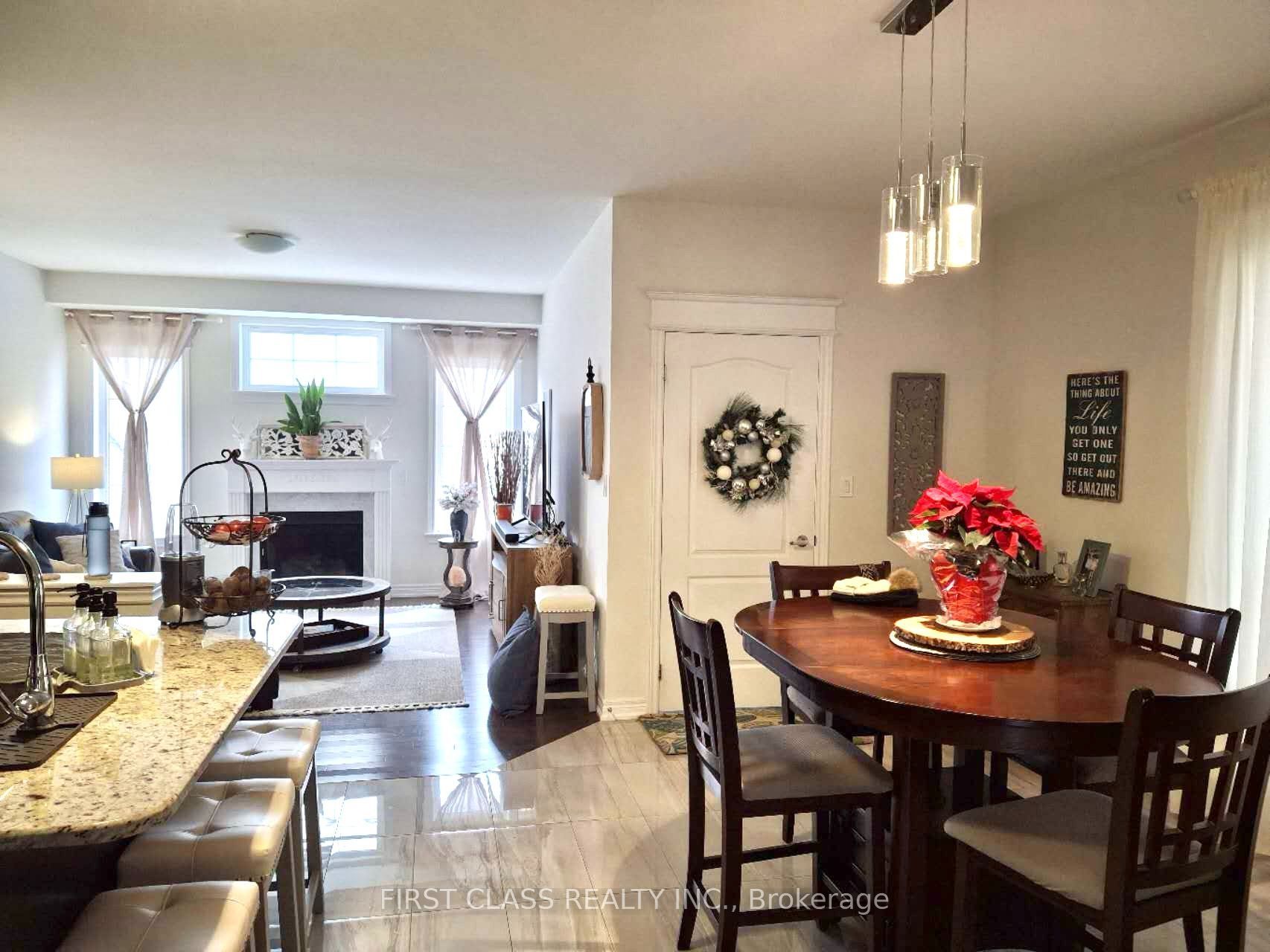 27 Clara May Avenue, East Gwillimbury, ON L9N 0L6 photo 5