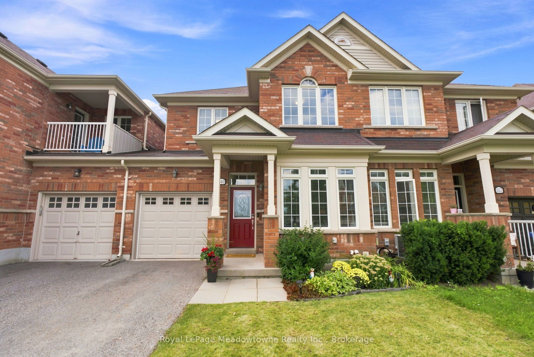 140 Laurendale Avenue, Georgina, ON L4P 0C6 photo 2