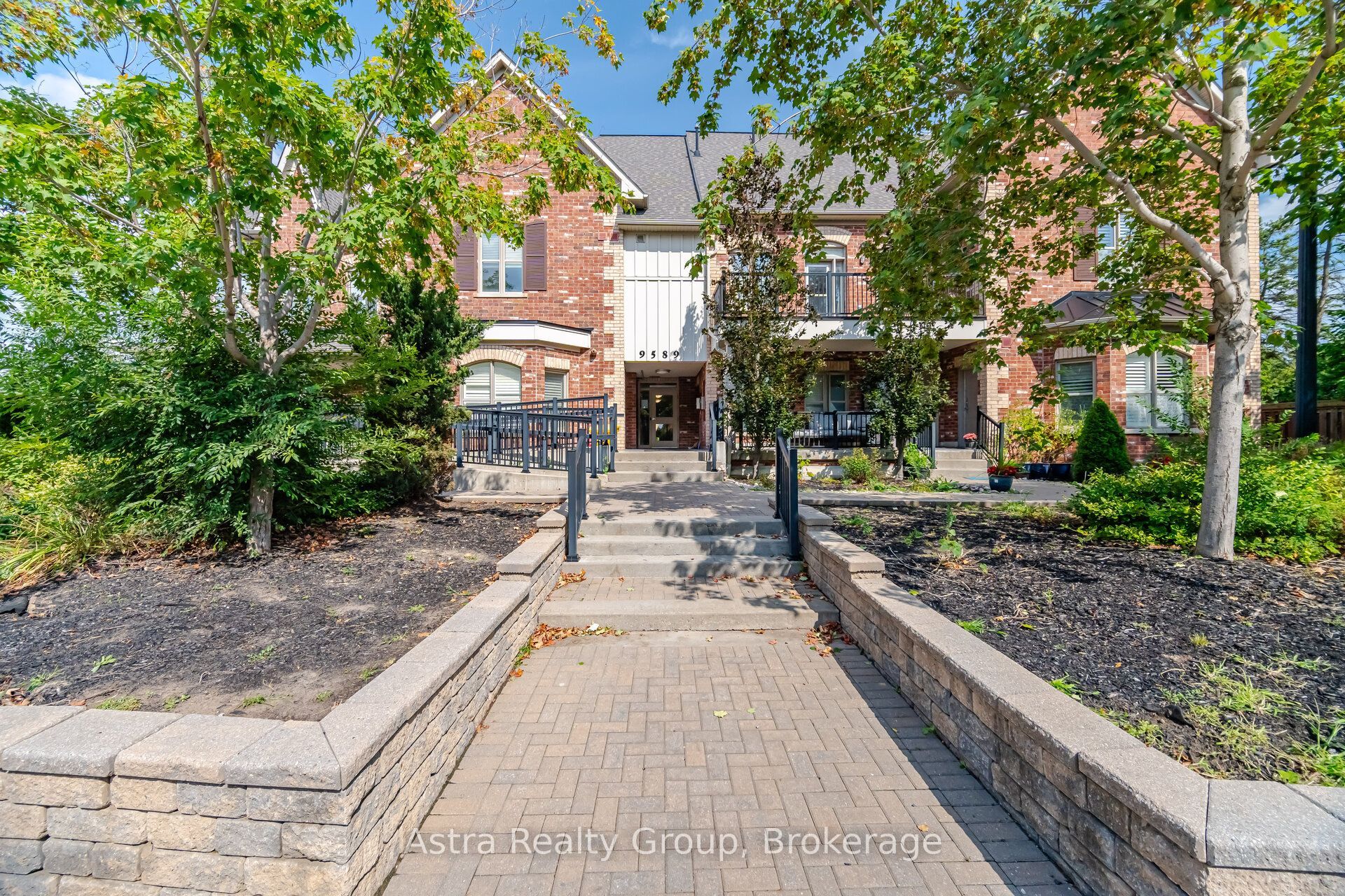 9589 Keele Street 106, Vaughan, ON L6A 5M1 photo 3