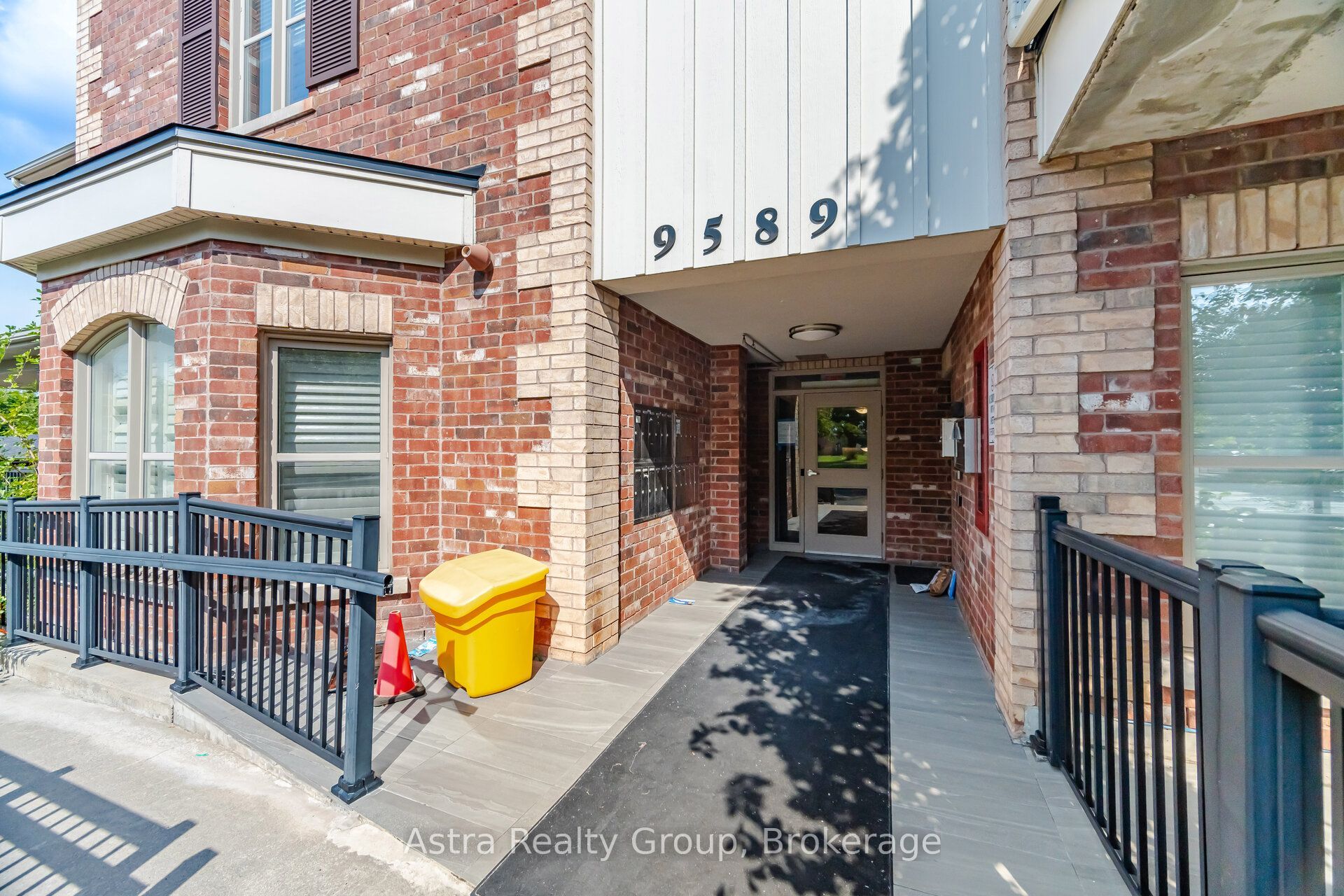 9589 Keele Street 106, Vaughan, ON L6A 5M1 photo 4
