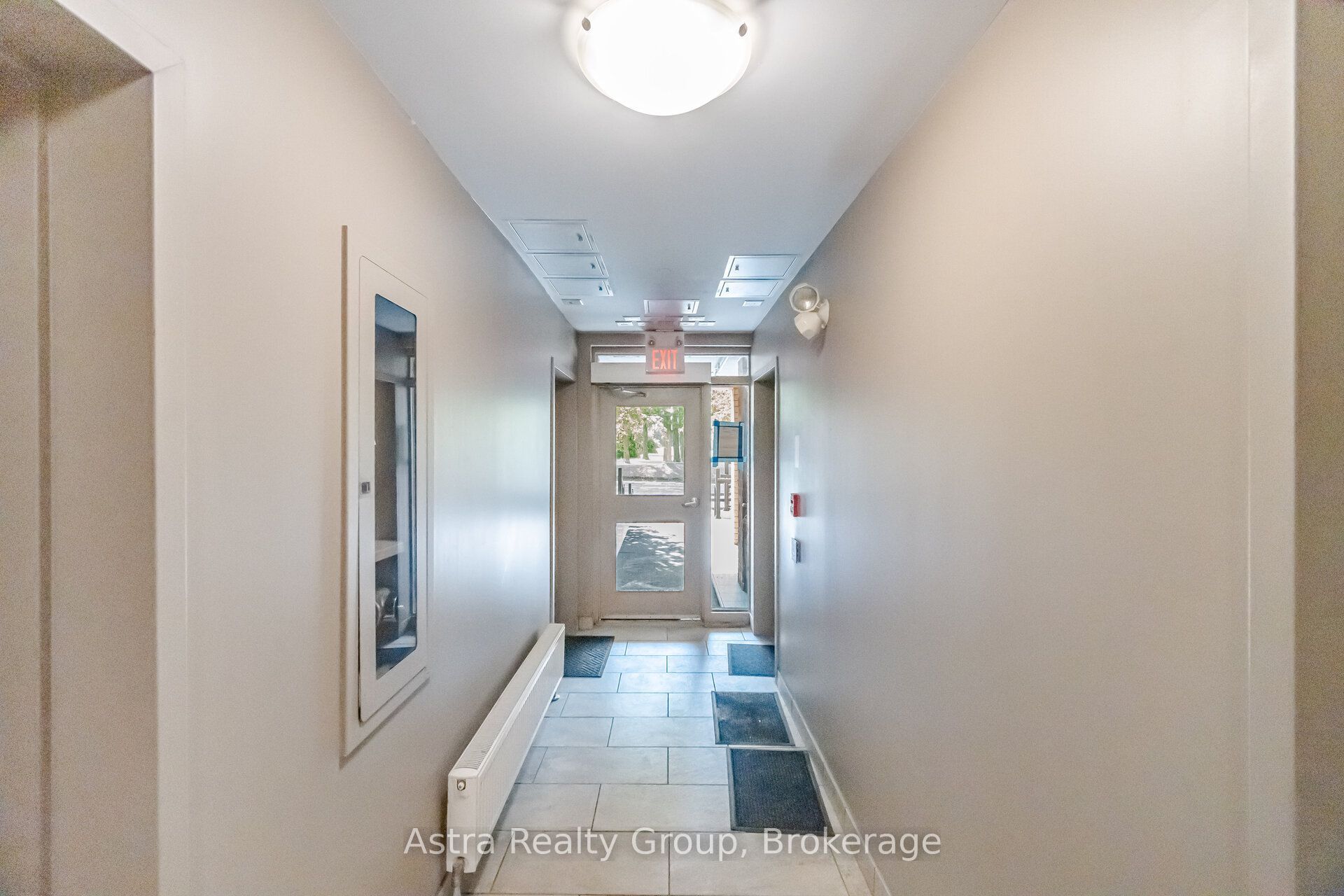 9589 Keele Street 106, Vaughan, ON L6A 5M1 photo 5