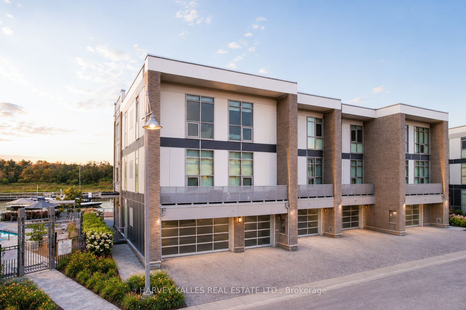 3787 Mangusta Court, Innisfil, ON L9S 0L5 photo 3