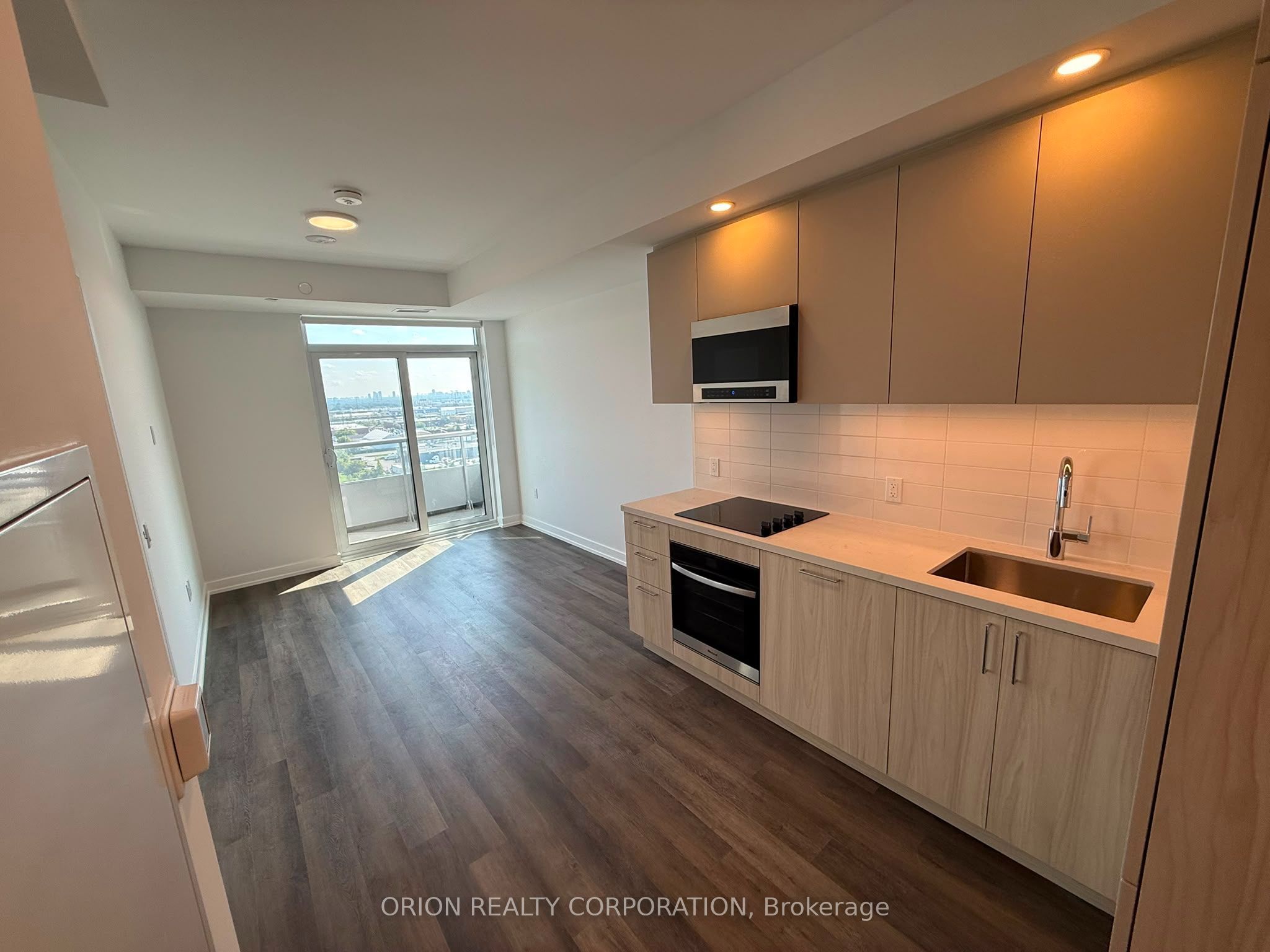 5 Meadowdale Road 1103, Vaughan, ON L4K 0C7 photo 2