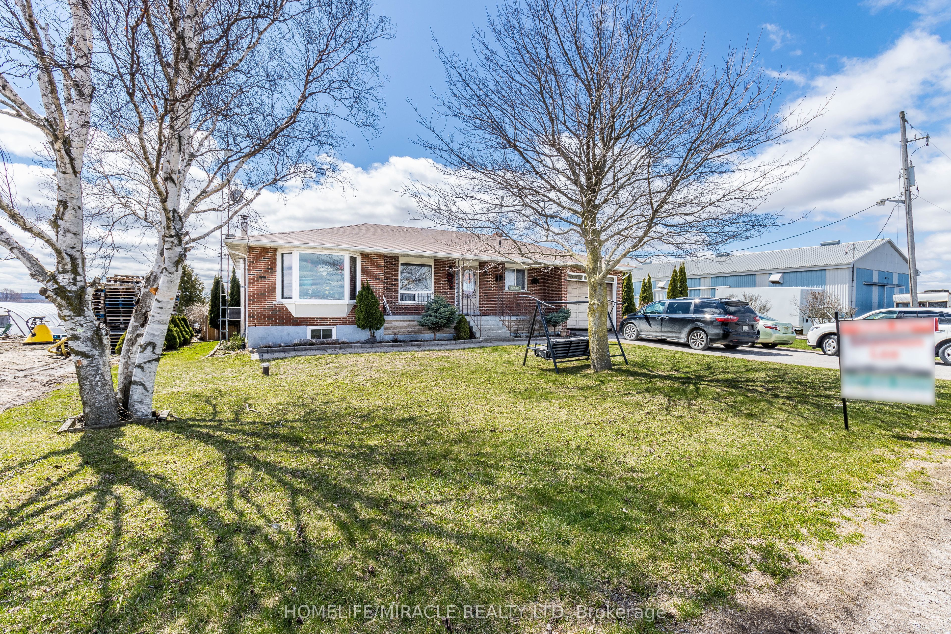 331 Tornado Drive, Bradford West Gwillimbury, ON L3Z 2A6 photo 3