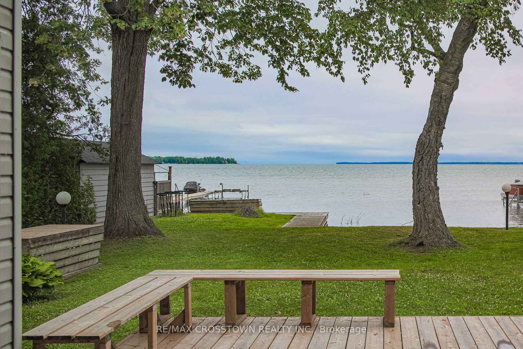 128 Moores Beach Road, Georgina, ON L0E 1N0 photo 3