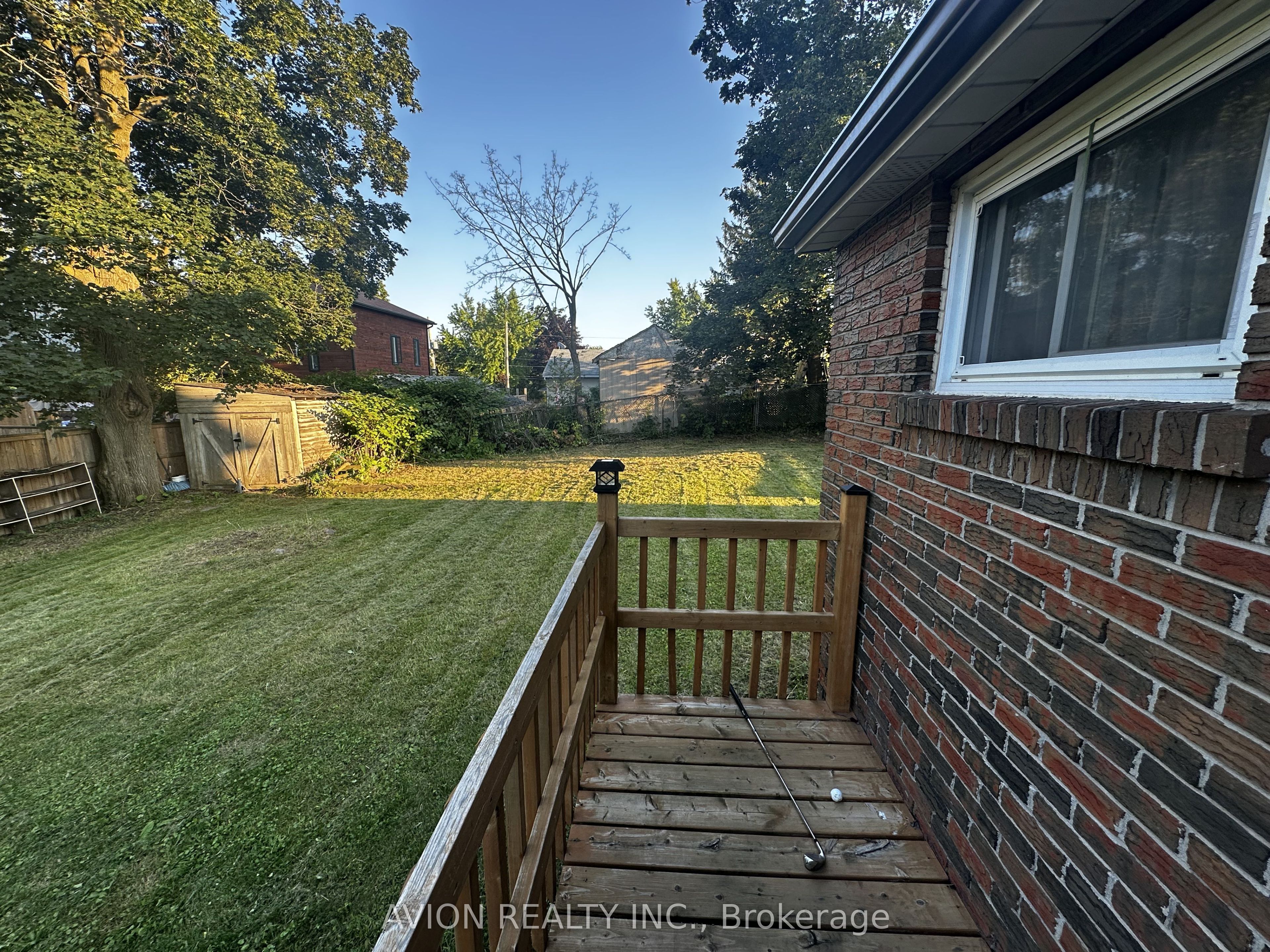 51 Windsor Drive, Whitchurch-Stouffville, ON L4A 7X3 photo 2