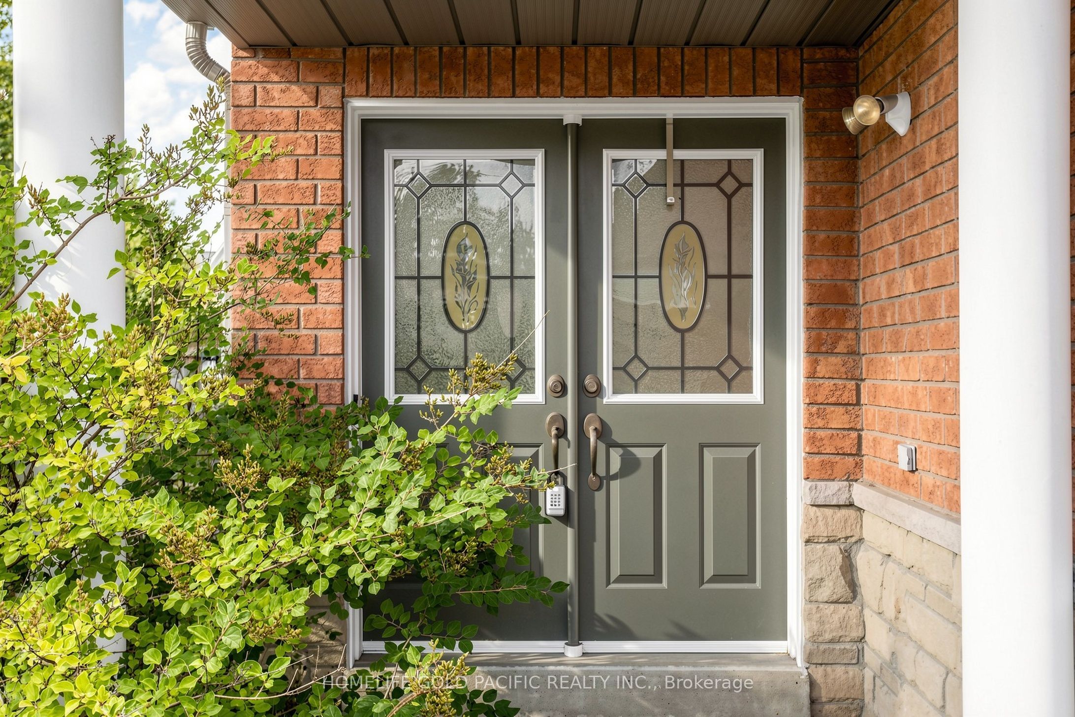 70 Mallard Marsh Crescent E, Richmond Hill, ON L4E 4B7 photo 3