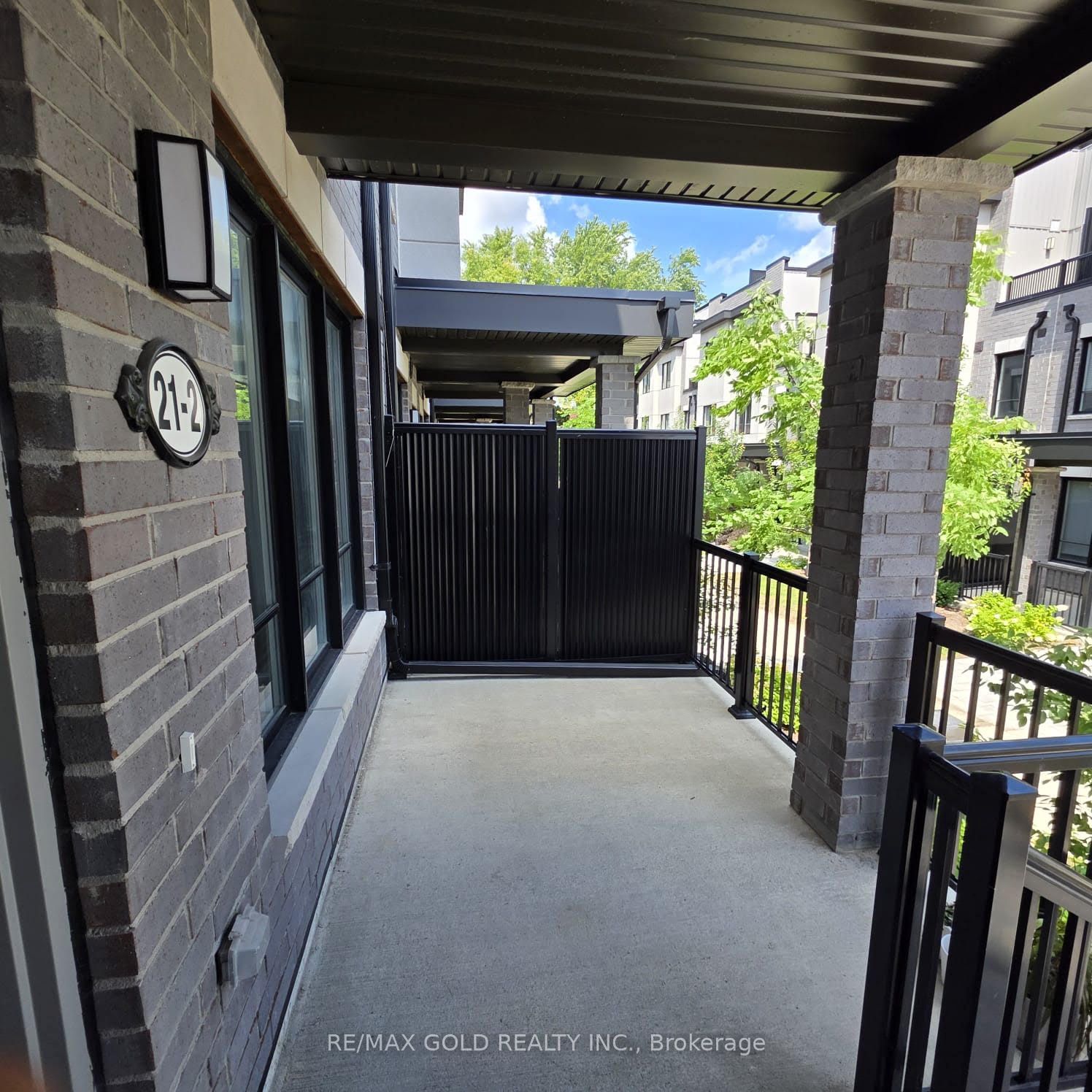 21 Baynes Way 2, Bradford West Gwillimbury, ON L3Z 4M5 photo 3