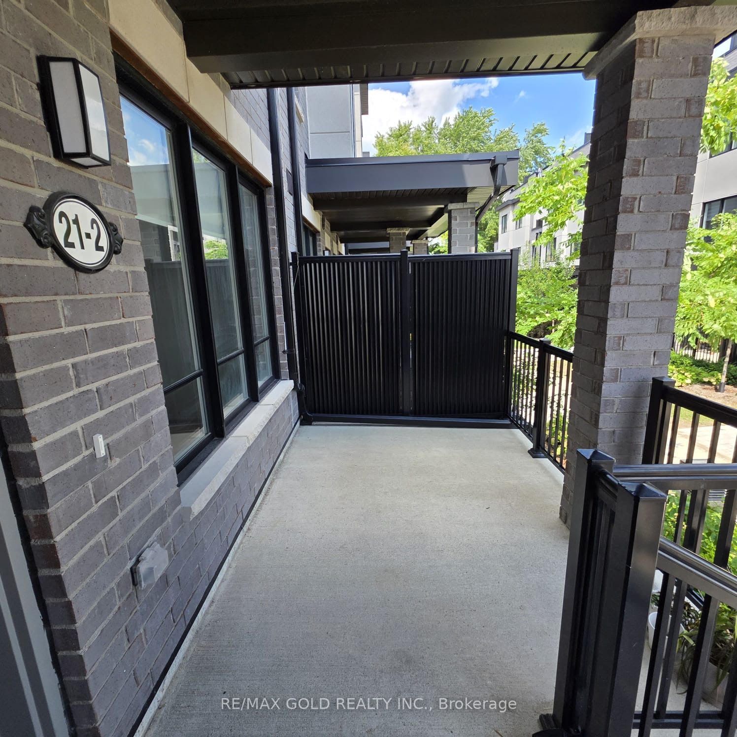 21 Baynes Way 2, Bradford West Gwillimbury, ON L3Z 4M5 photo 4