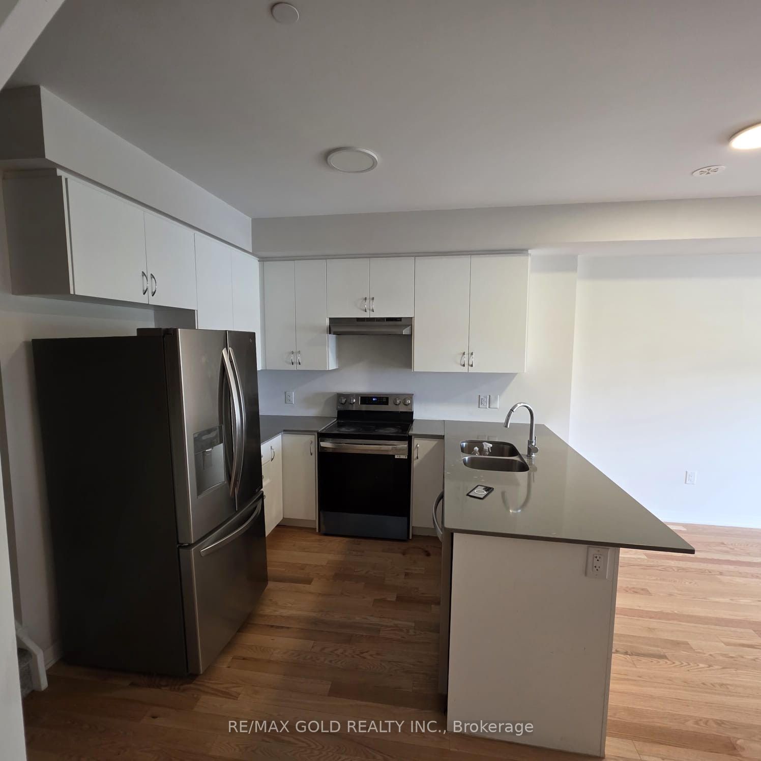 21 Baynes Way 2, Bradford West Gwillimbury, ON L3Z 4M5 photo 5