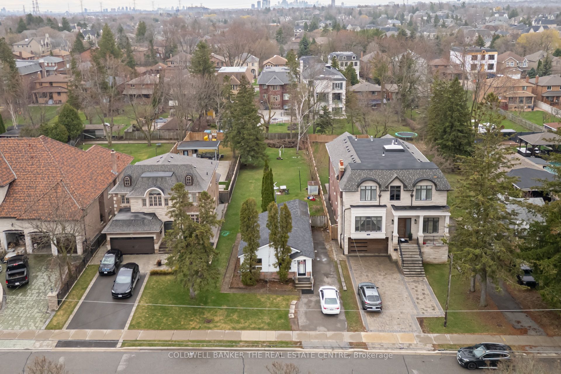 99 Spruce Avenue, Richmond Hill, ON L4C 6V9 photo 4