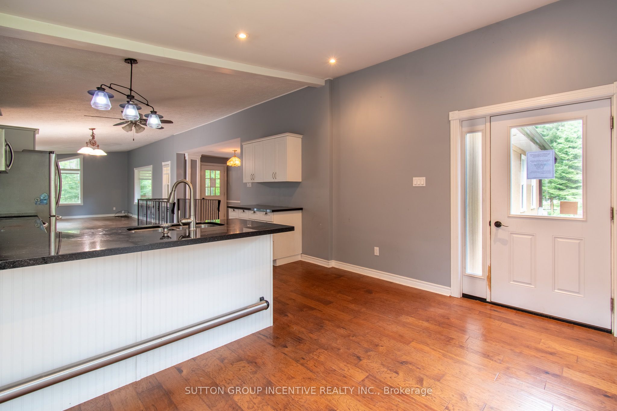 59 Forest Hill Drive, Adjala-Tosorontio, ON L0M 1J0 photo 5