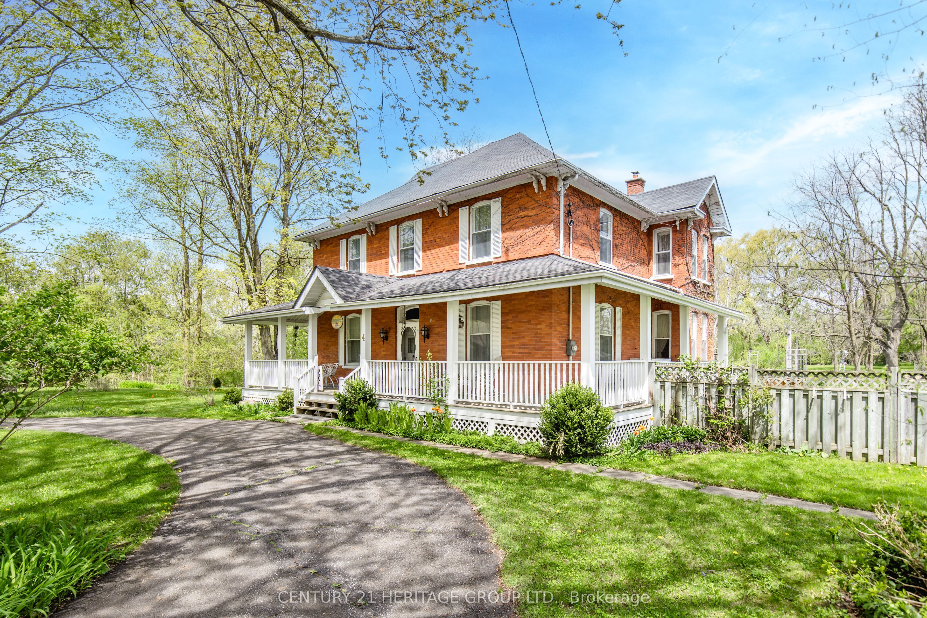 4 Thomas Street, Adjala-Tosorontio, ON L0M 1K0 photo 3