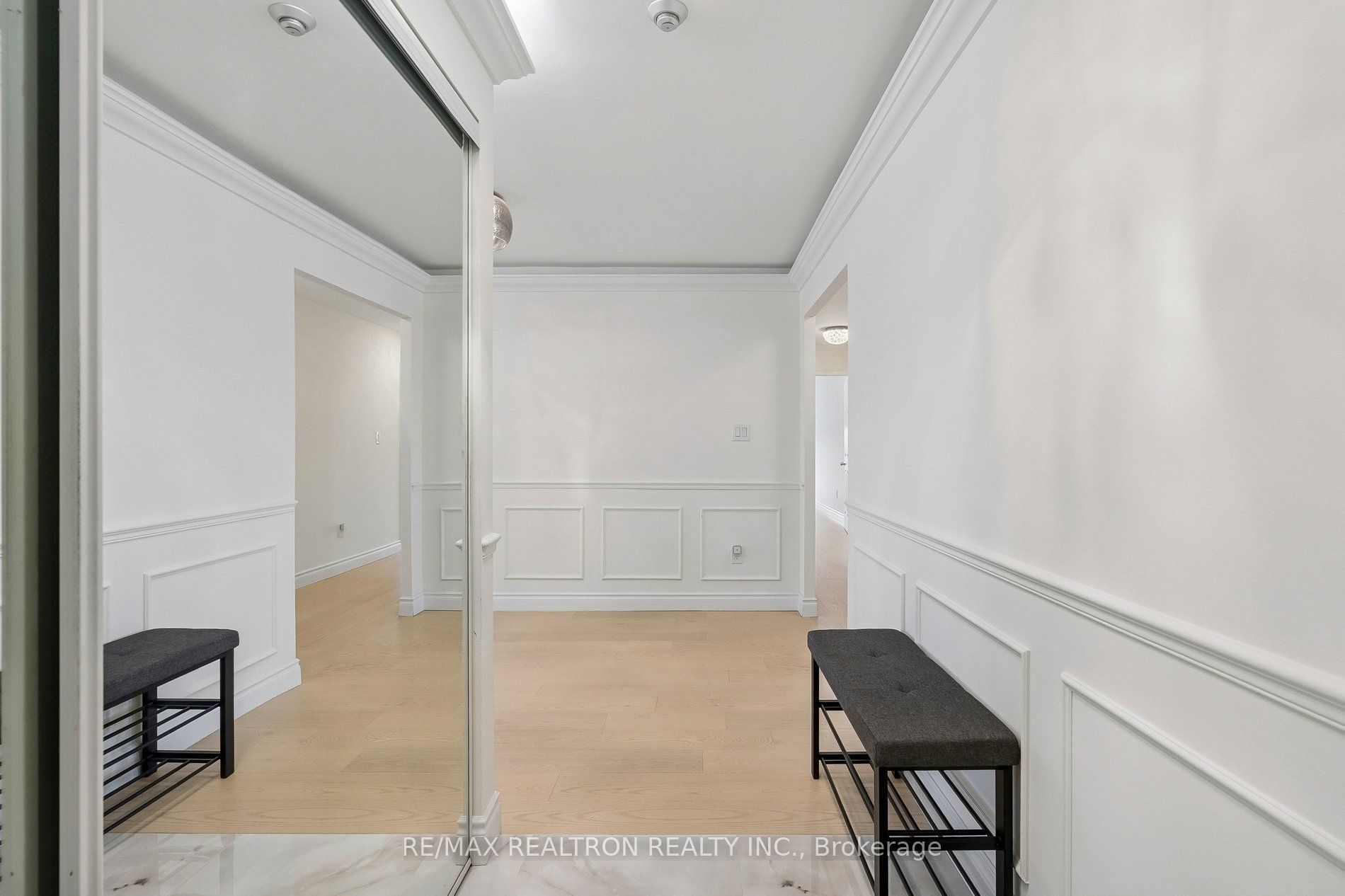 610 Bullock Drive 1215, Markham, ON L3R 0G1 photo 5
