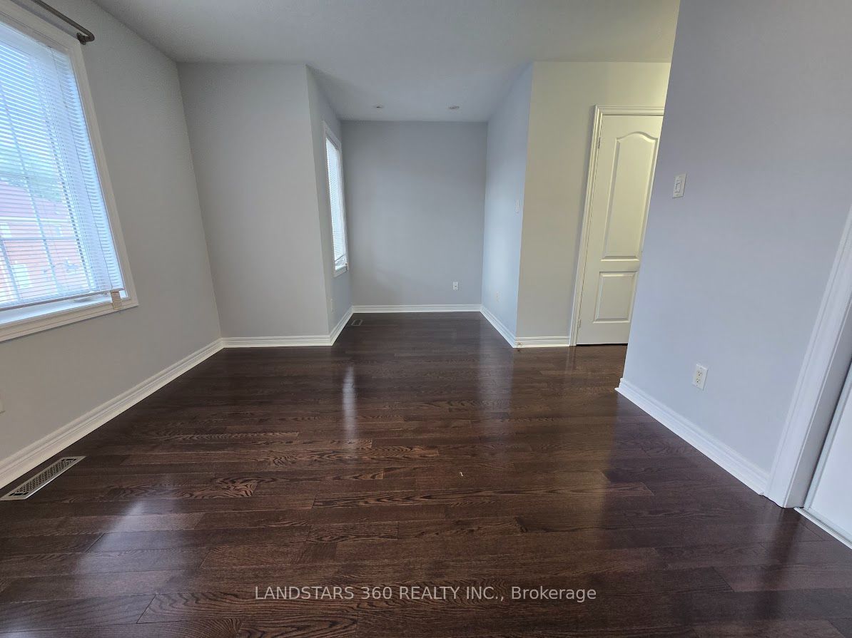 19 Azalea Gate Way, Markham, ON L3T 7T9 photo 5
