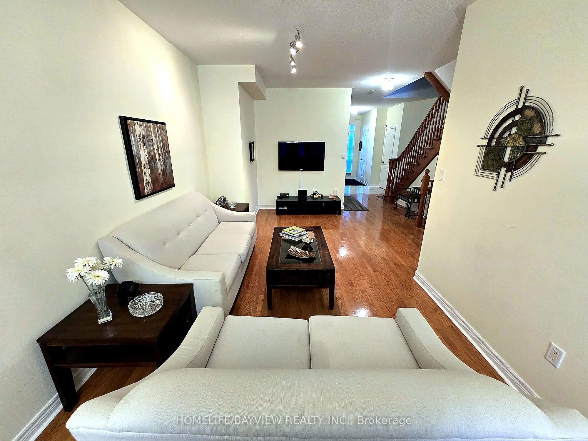 8 Townwood Drive 7, Richmond Hill, ON L4E 4Y1 photo 3