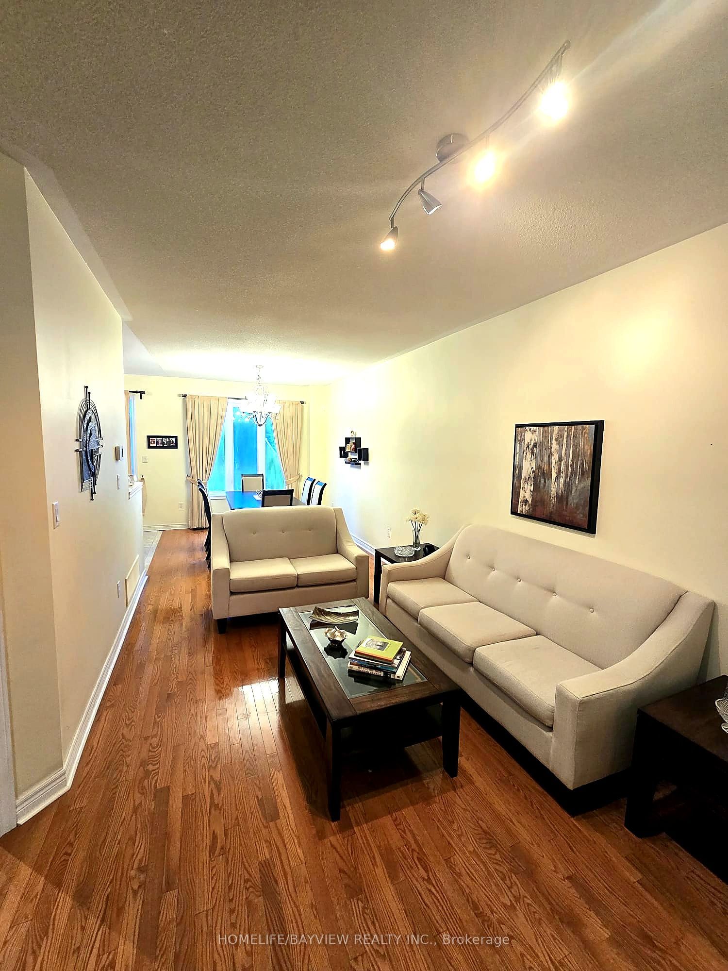 8 Townwood Drive 7, Richmond Hill, ON L4E 4Y1 photo 4