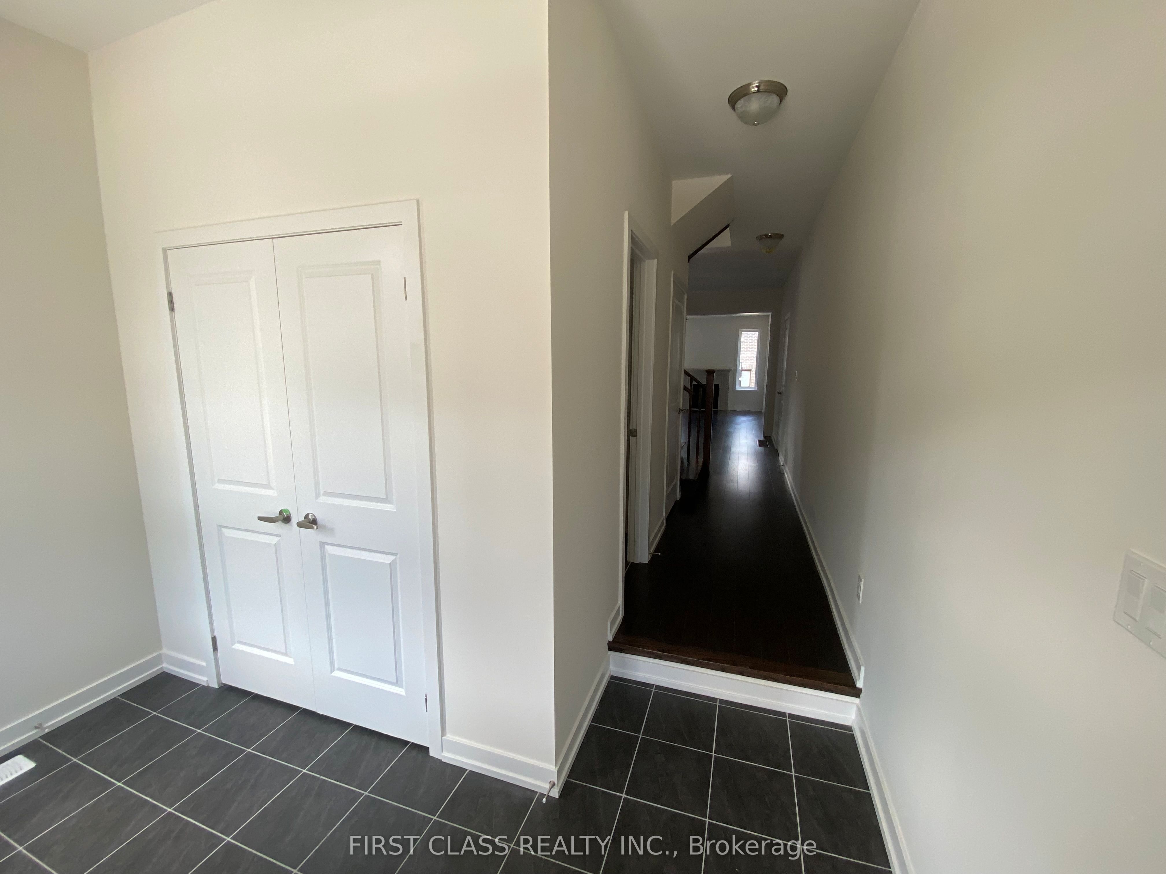 52 Mallery Street, Richmond Hill, ON L4S 0J1 photo 2