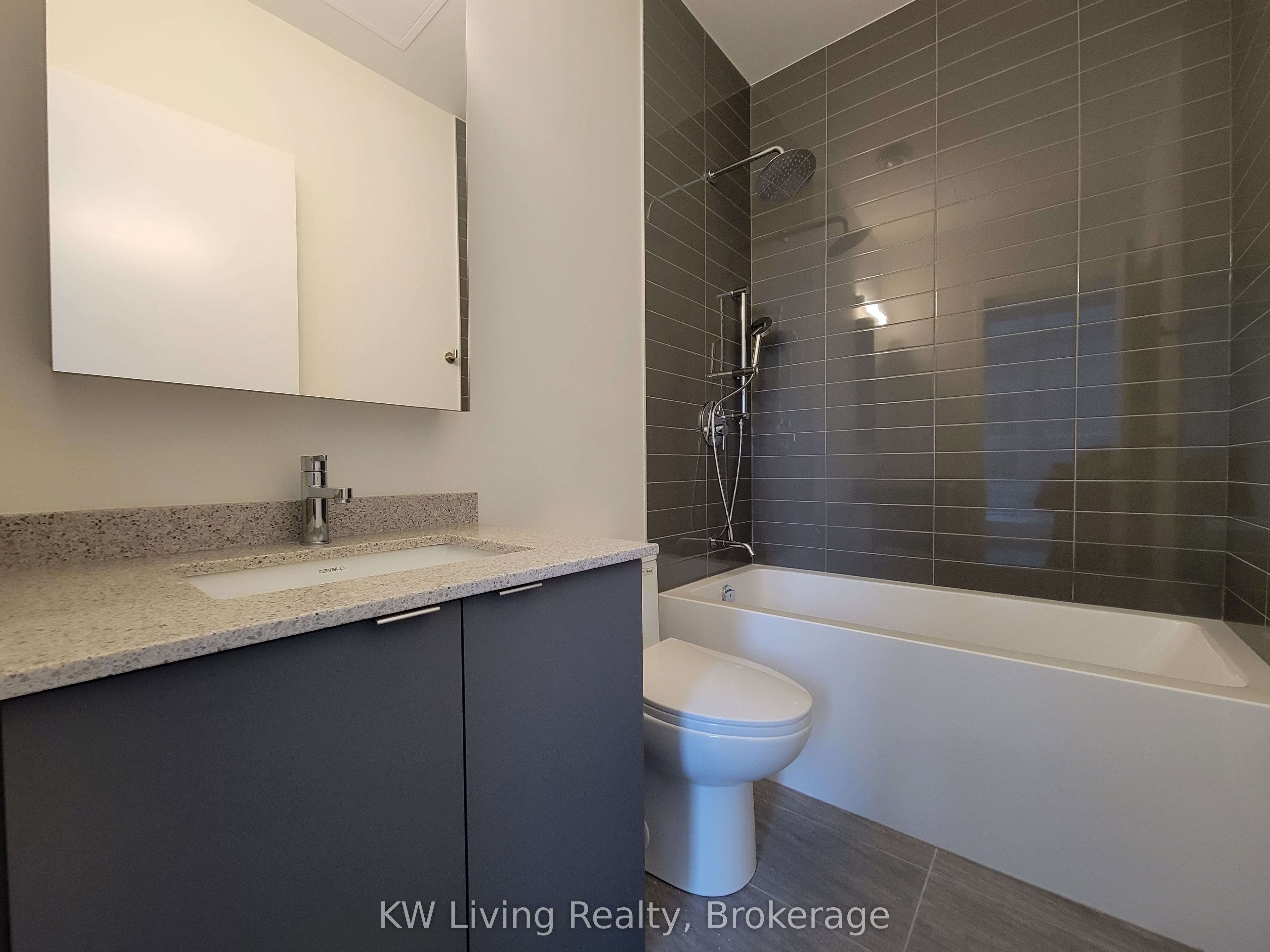8868 Yonge Street 1110E, Richmond Hill, ON L4C 1Z8 photo 4