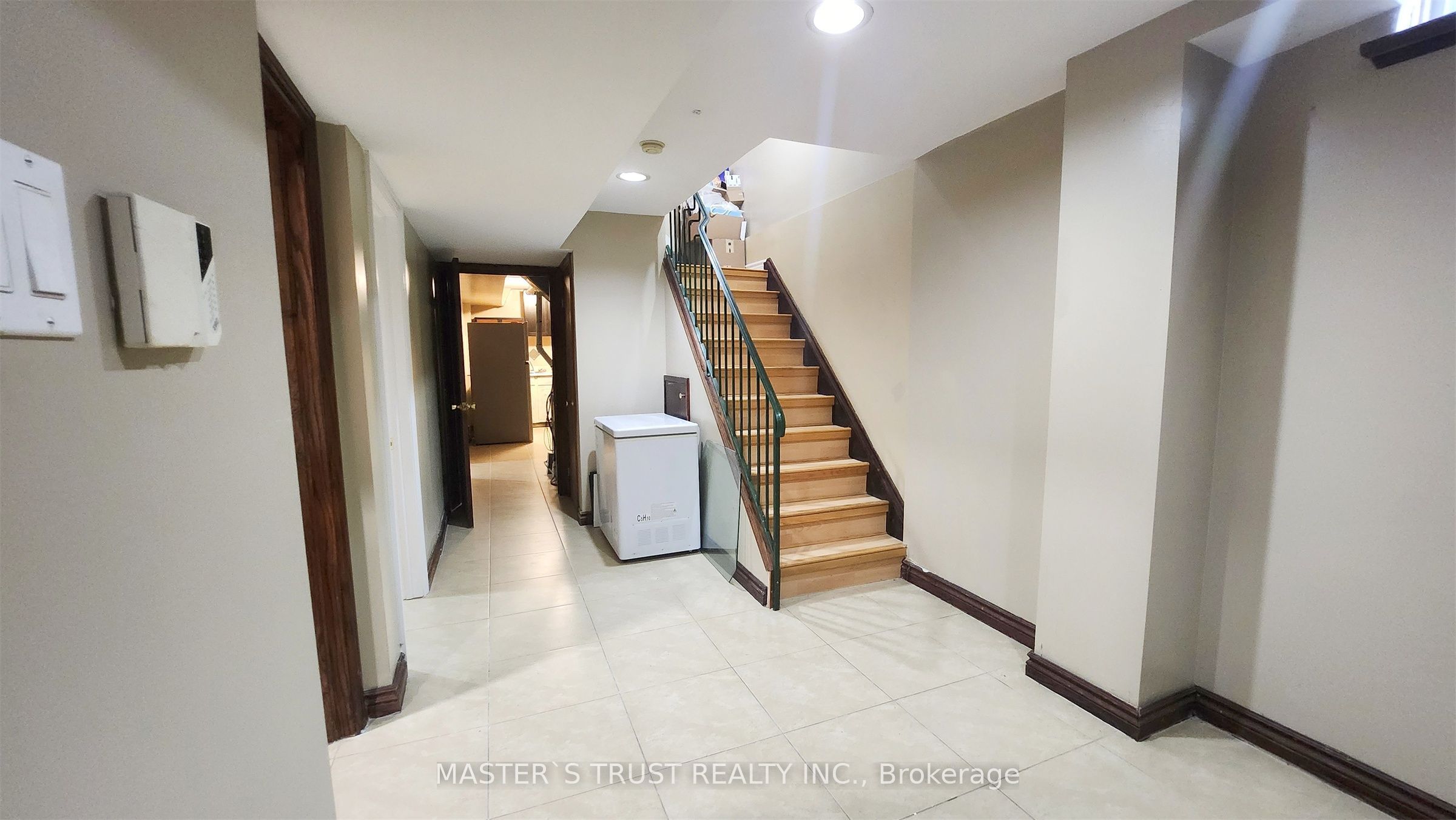 9 Springer Drive, Richmond Hill, ON L4C 0E9 photo 5