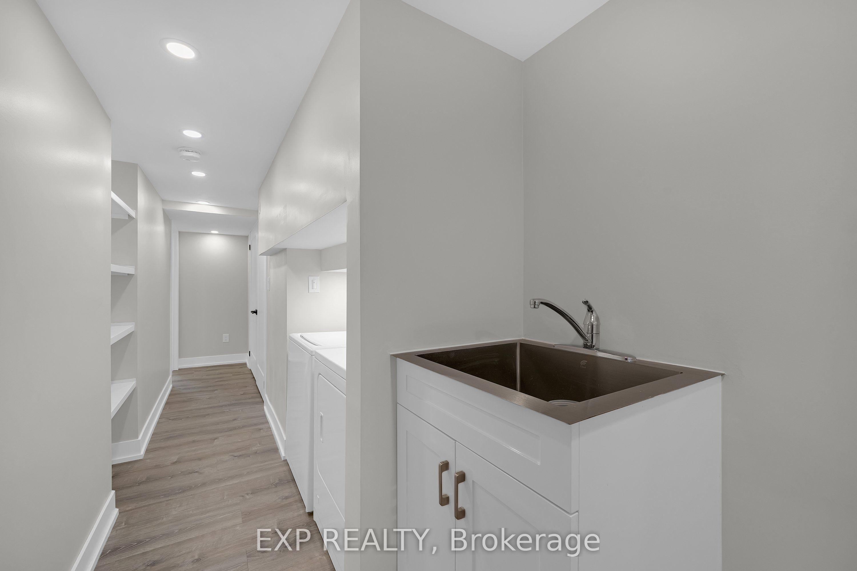 25 La Cassandra Basement Drive, Vaughan, ON L6A 3X4 photo 5