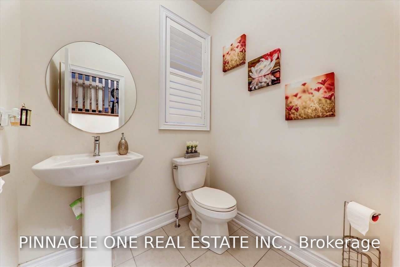62 Hodgson Road, Bradford West Gwillimbury, ON L3Z 0V5 photo 5