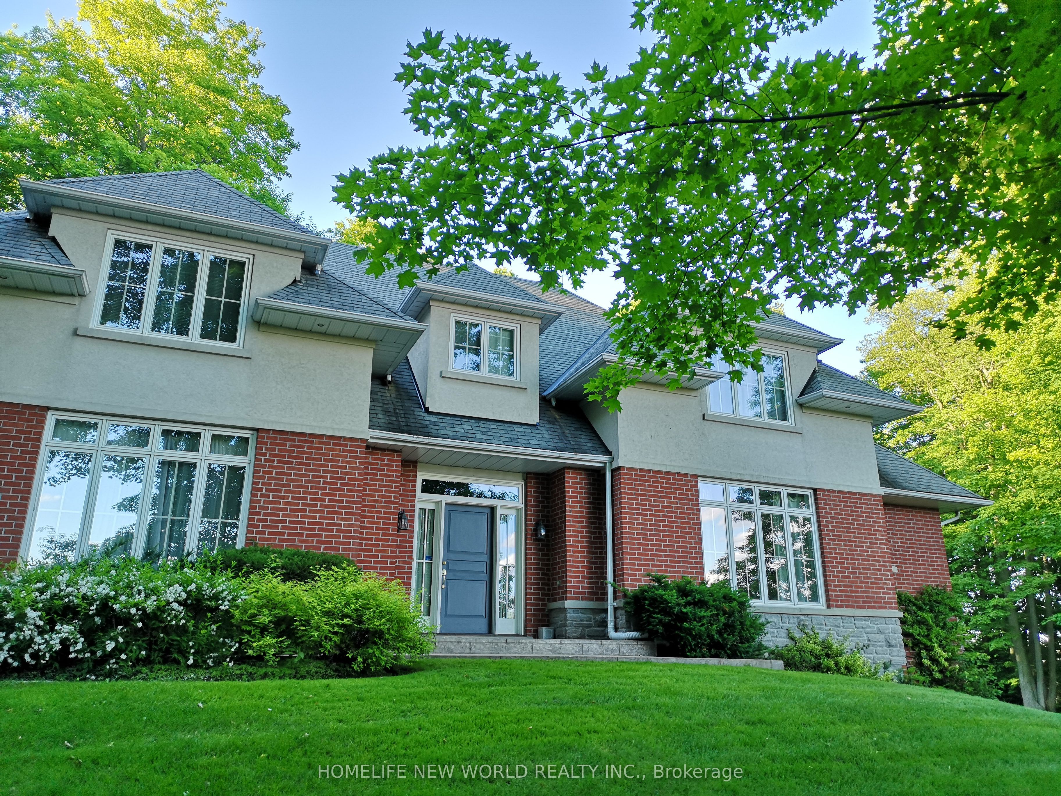 36 Country Heights Drive, Richmond Hill, ON L4E 3M8