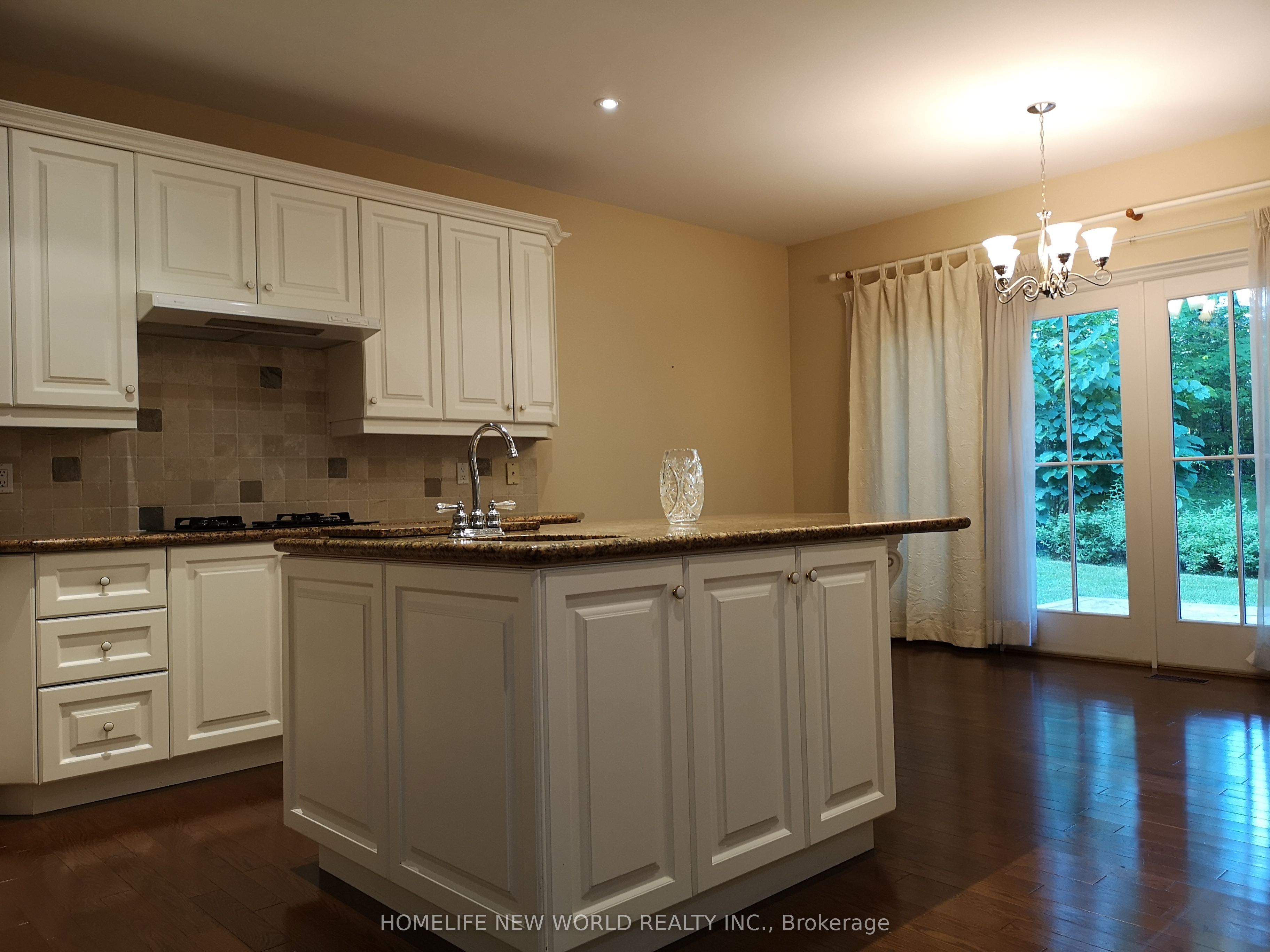 36 Country Heights Drive, Richmond Hill, ON L4E 3M8 photo 5