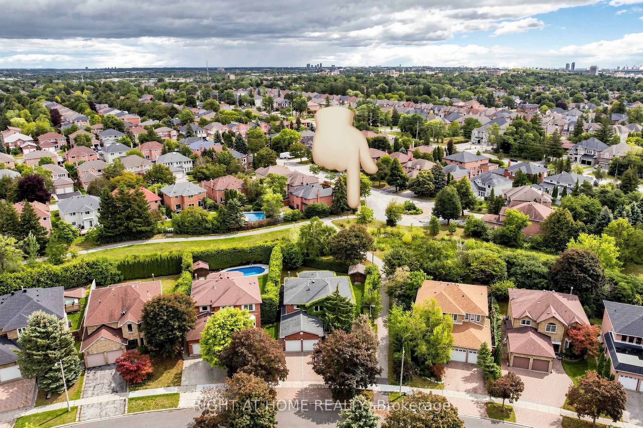 43 Topham Crescent, Richmond Hill, ON L4C 9H1