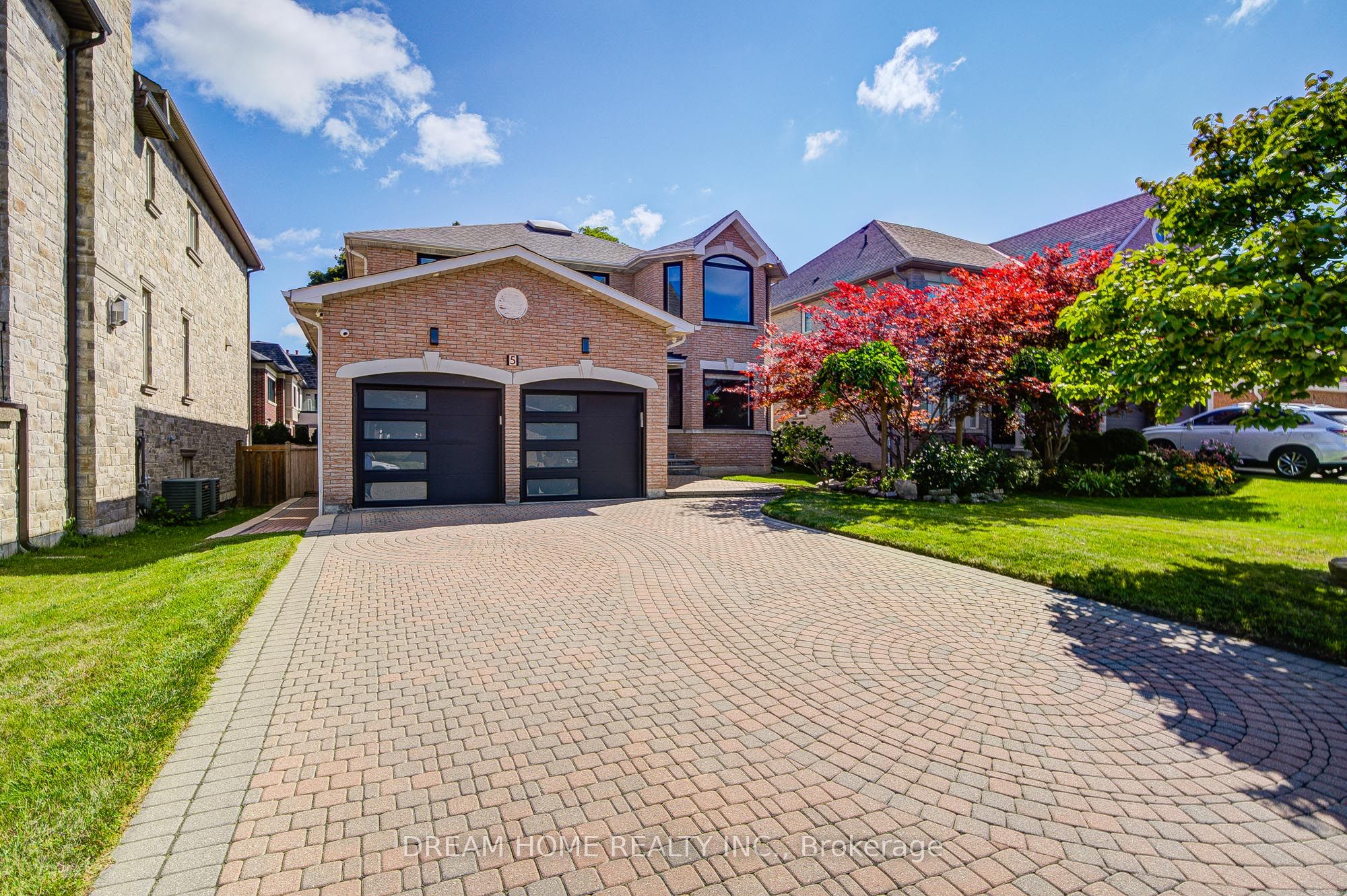 5 Silk Court, Richmond Hill, ON L4B 4A4 photo 2