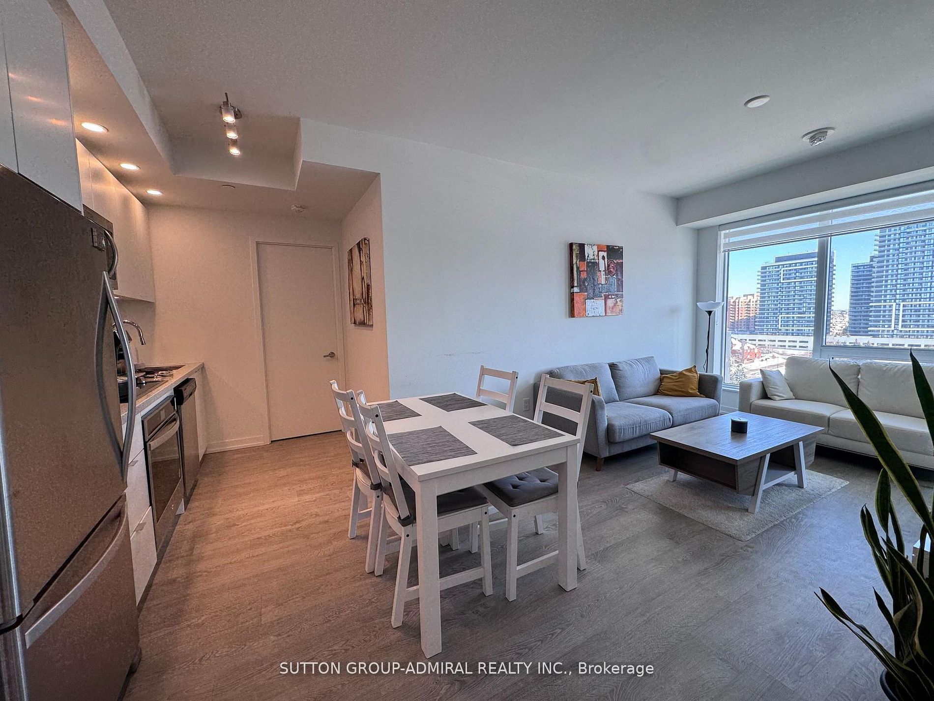 8868 Yonge Street 1006E, Richmond Hill, ON L4C 1Z8