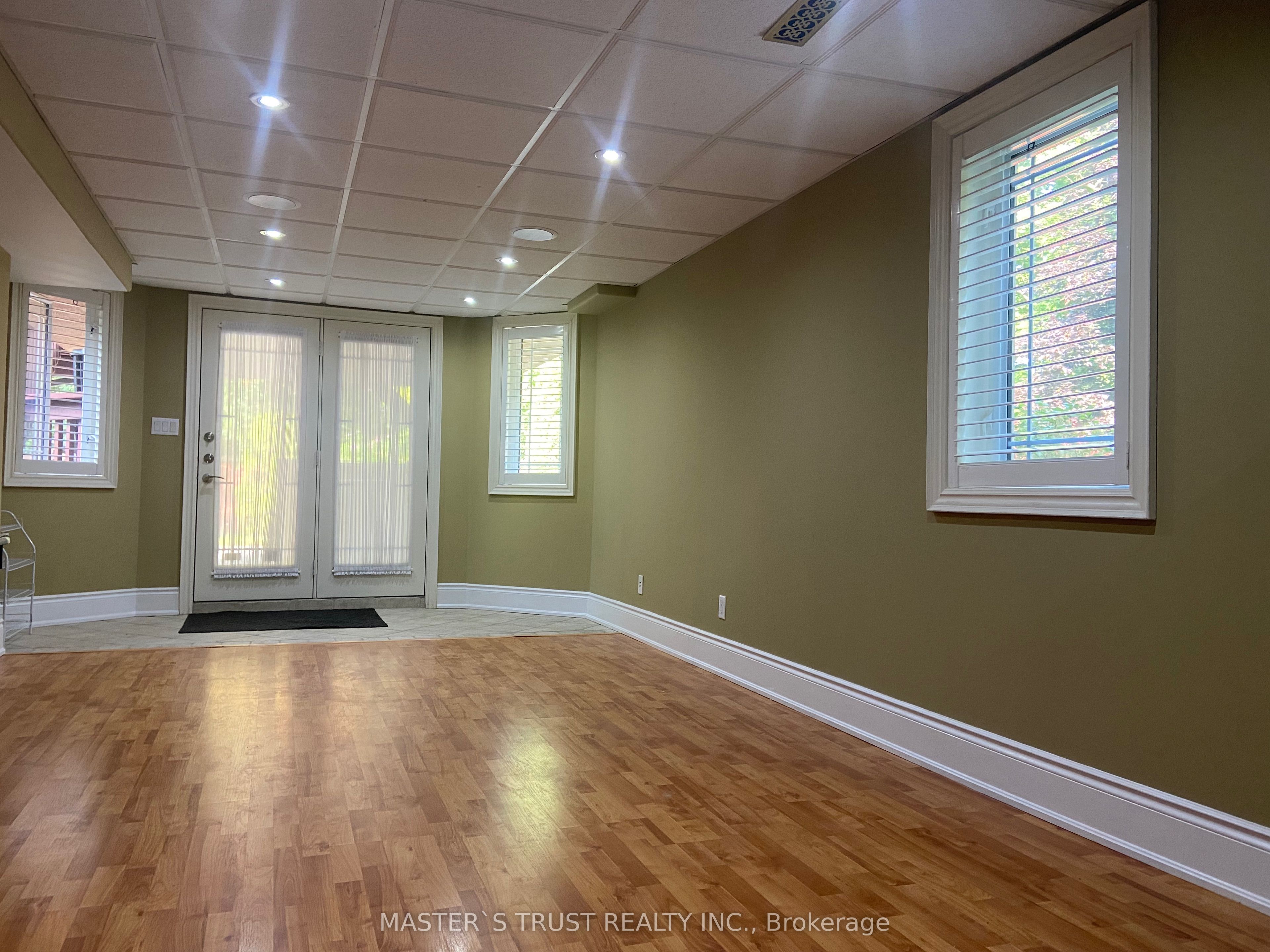 27 Jaylynn Court, Vaughan, ON L4H 1Z6 photo 3