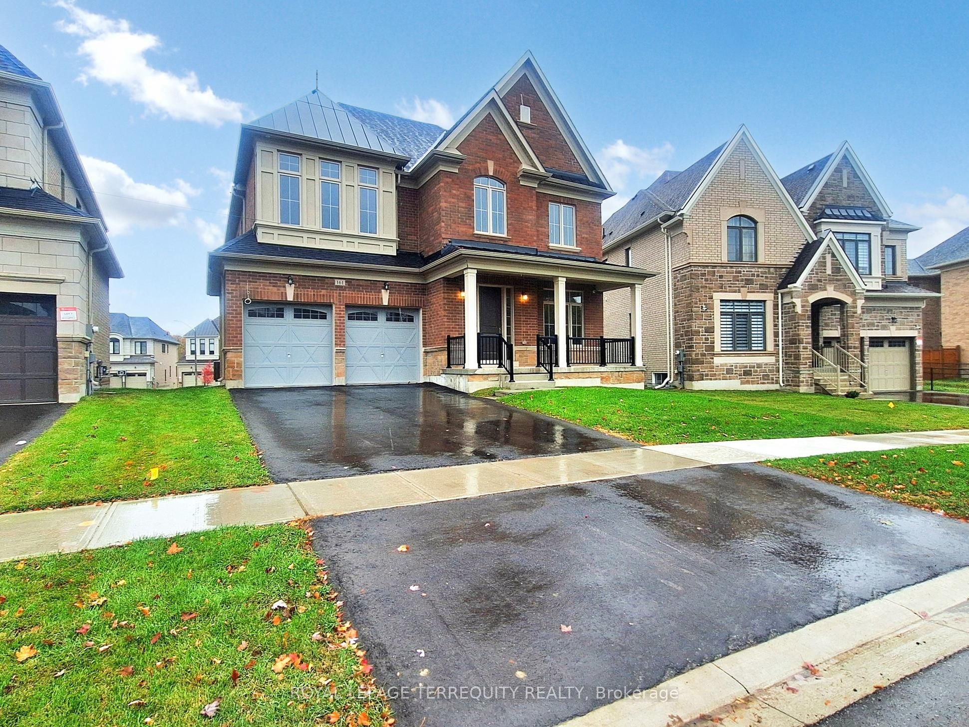161 Cranberry Lane, Aurora, ON L4G 5Z4 photo 2