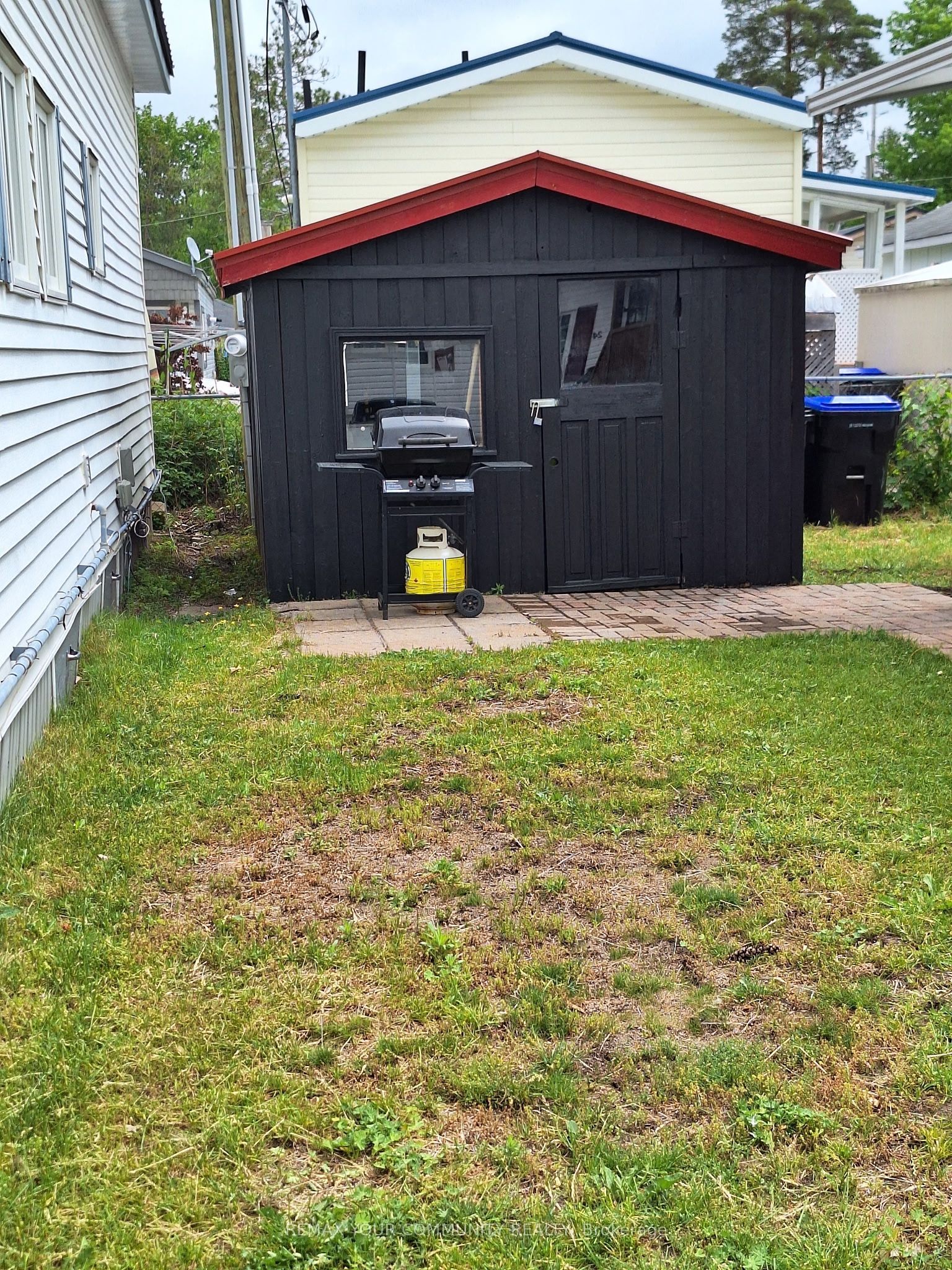 17 SECOND Street, Essa, ON L0M 1B3 photo 2