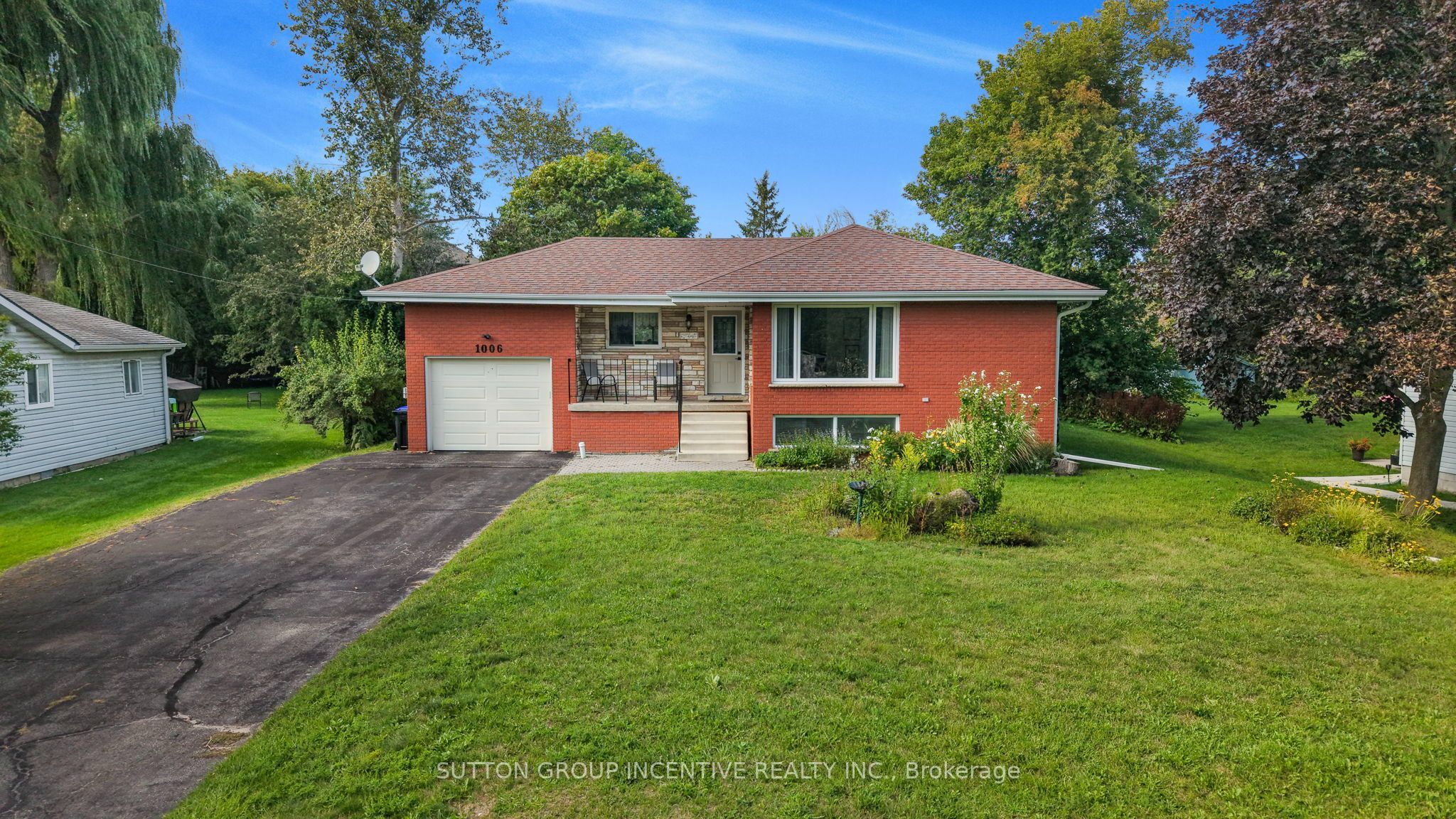 1006 Lebanon Drive, Innisfil, ON L9S 2B7
