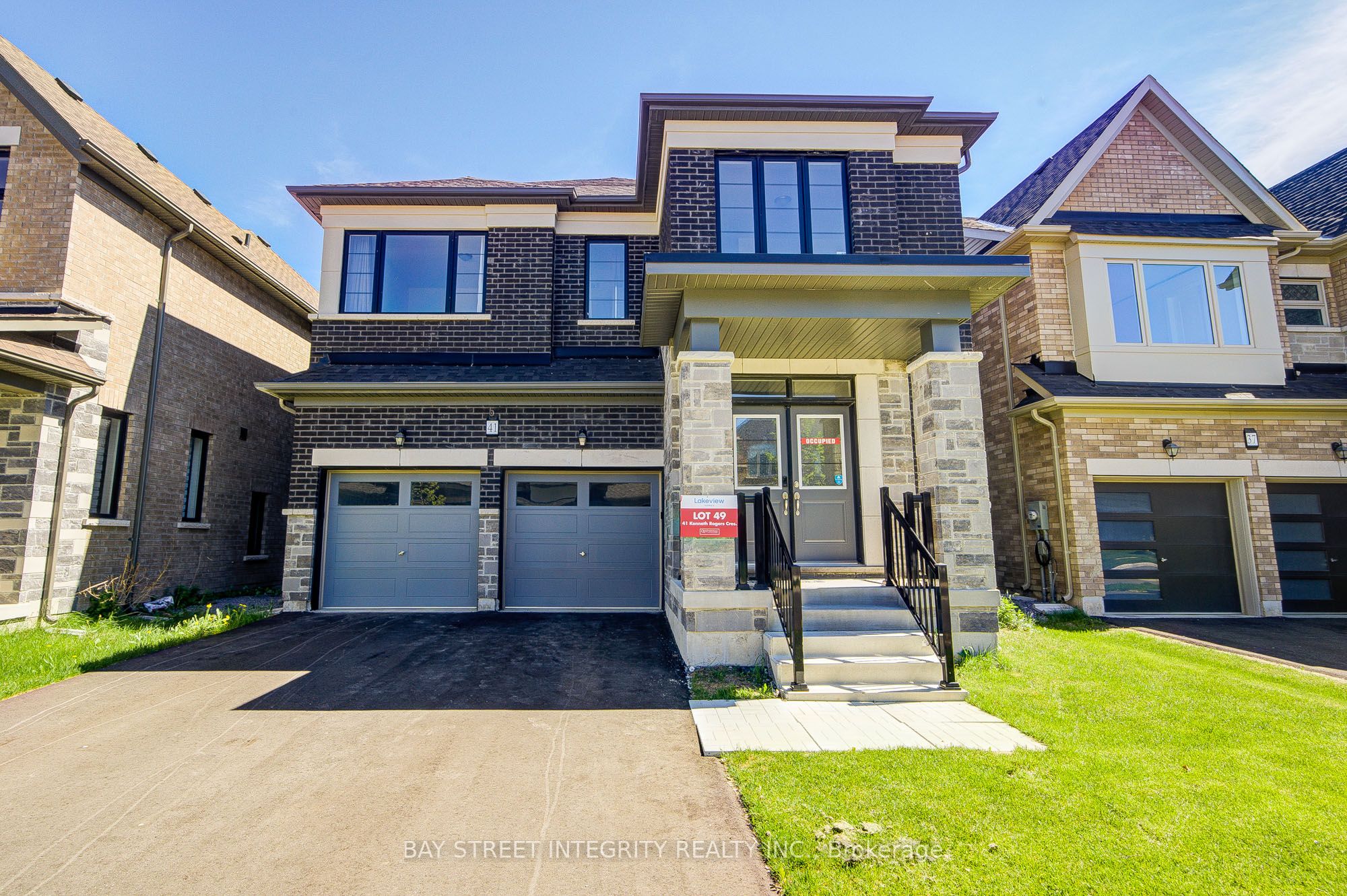 41 Kenneth Rogers Crescent, East Gwillimbury, ON L9N 0S3 photo 2