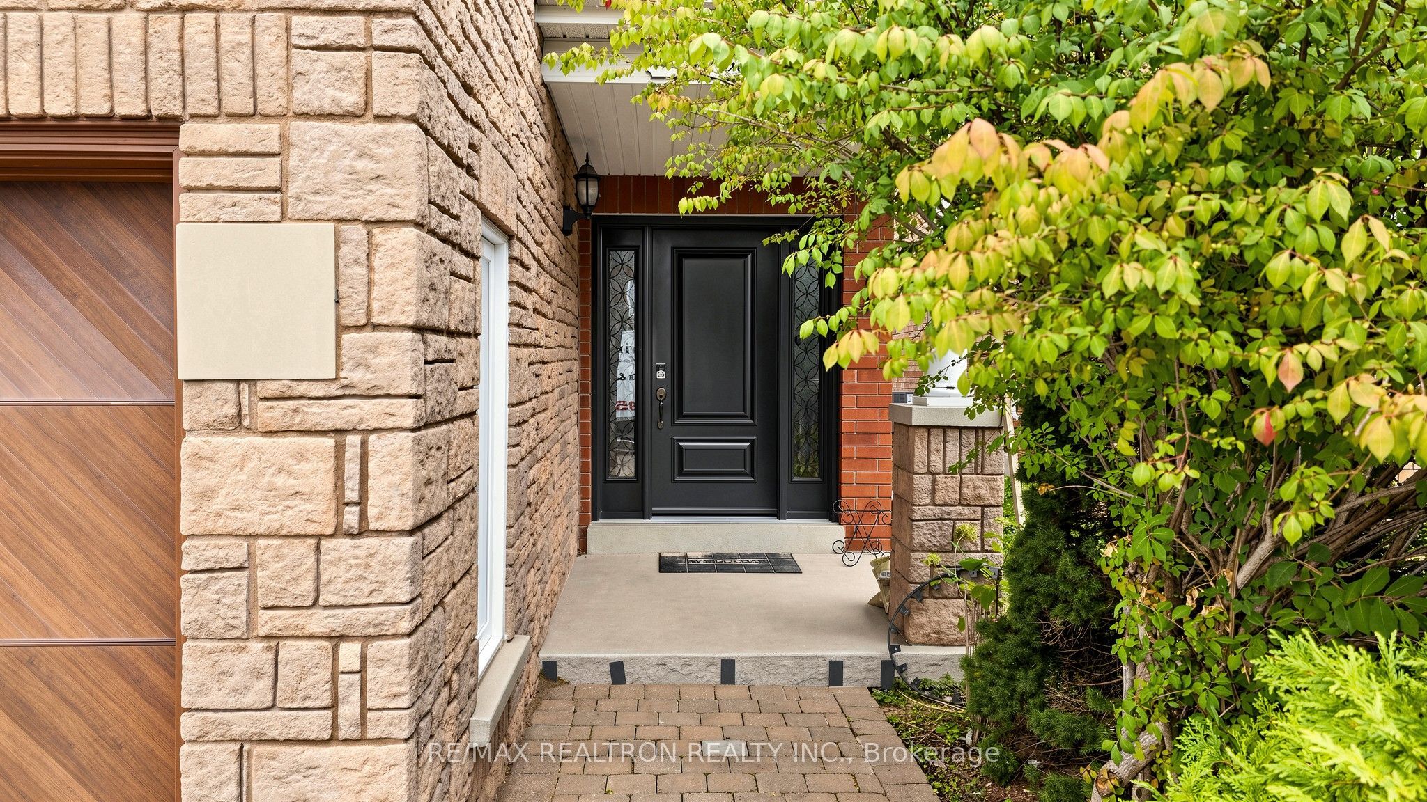 22 Belvia Drive, Vaughan, ON L4K 5J7 photo 2