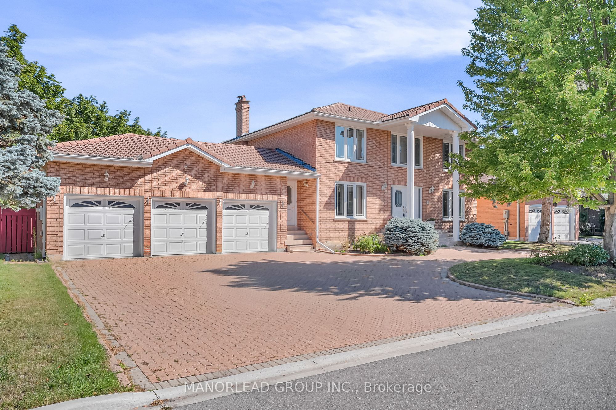 45 Aitken Circle, Markham, ON L3R 7L3 photo 2