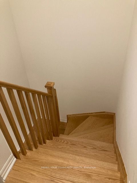 118 Bravo Lane, Newmarket, ON L3X 0L3 photo 5