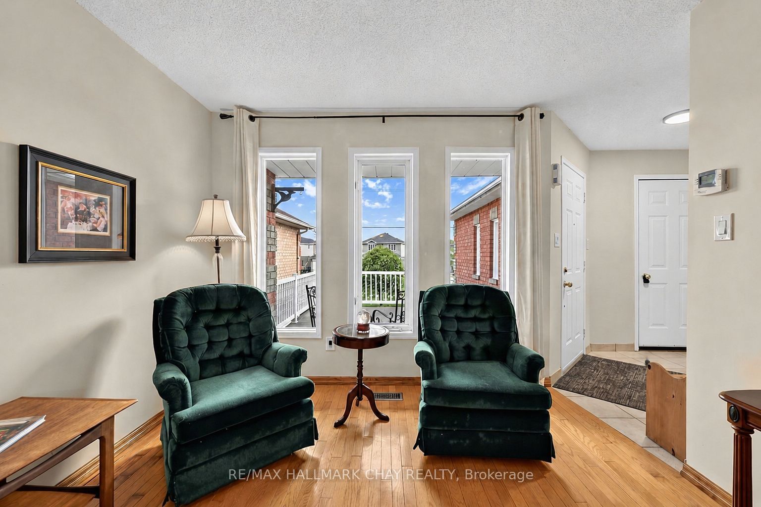 436 Simcoe Road, Bradford West Gwillimbury, ON L3Z 3A1 photo 2