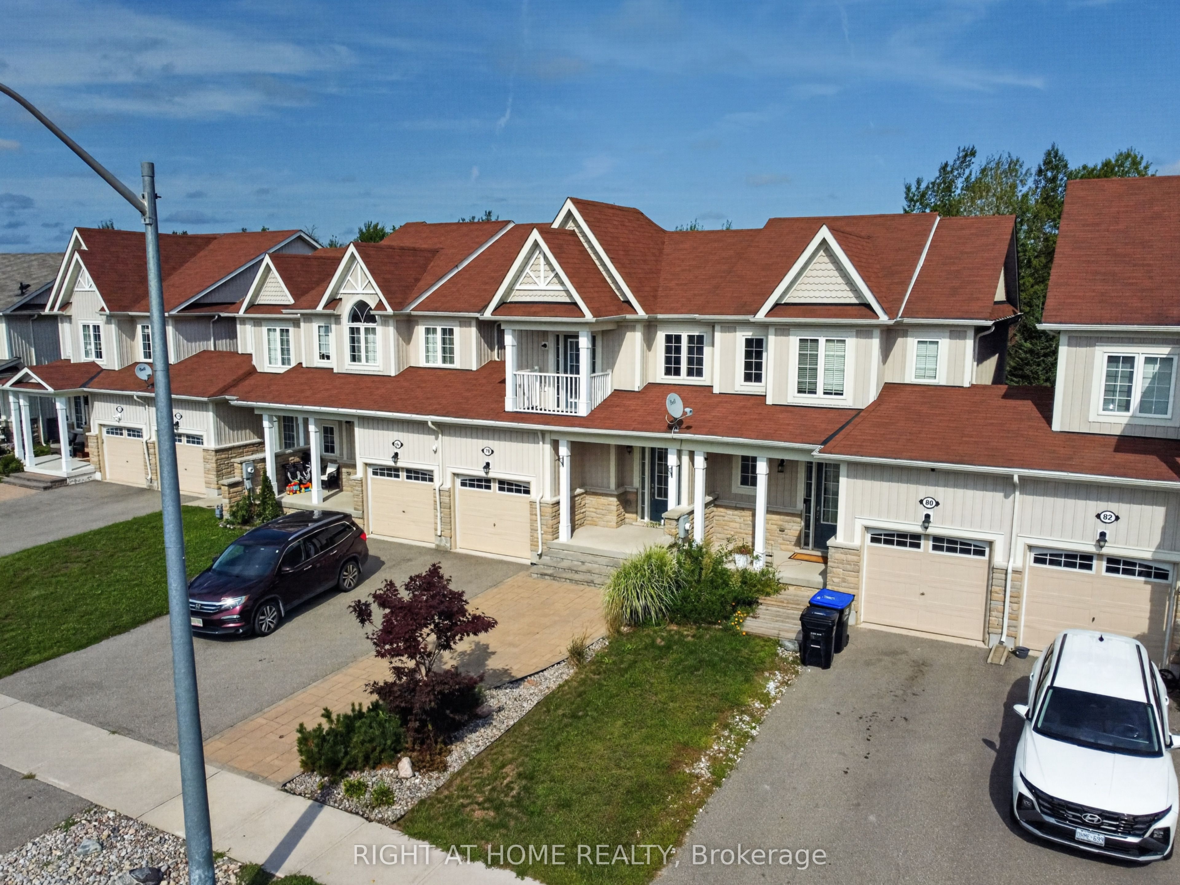 78 Blanchard Crescent, Essa, ON L3W 0M9 photo 4