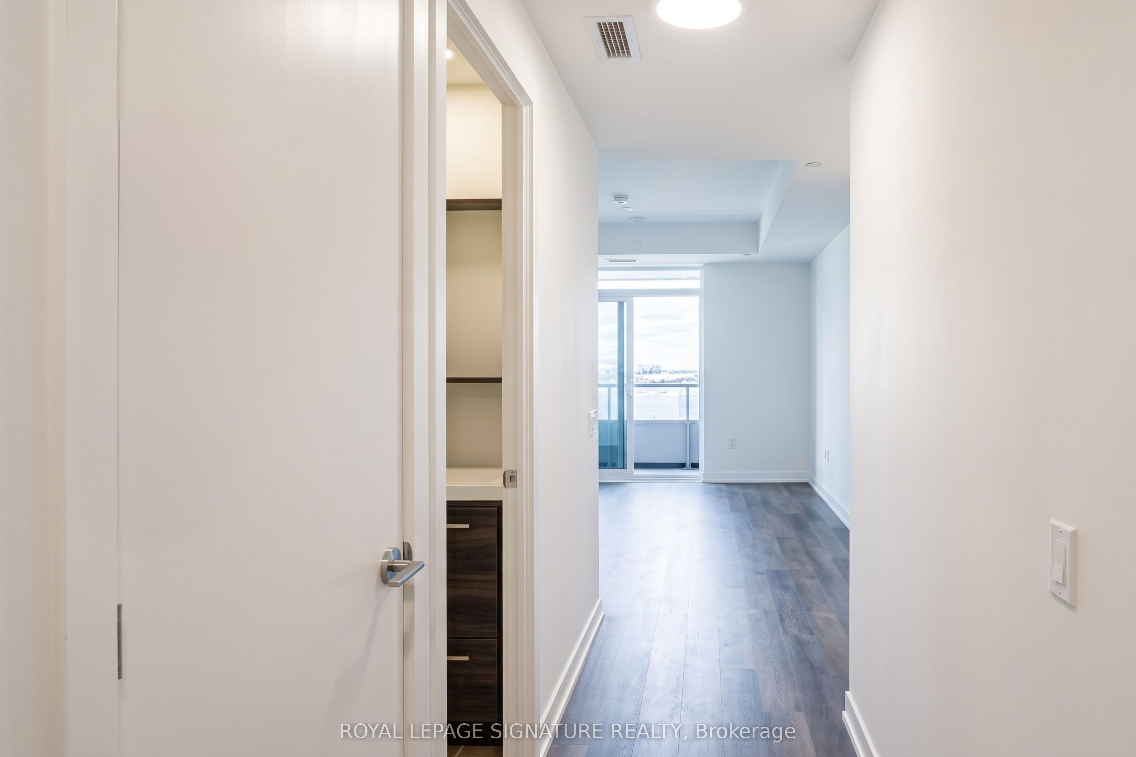 5 Meadowvale Road 1201, Vaughan, ON L4K 0C7 photo 5