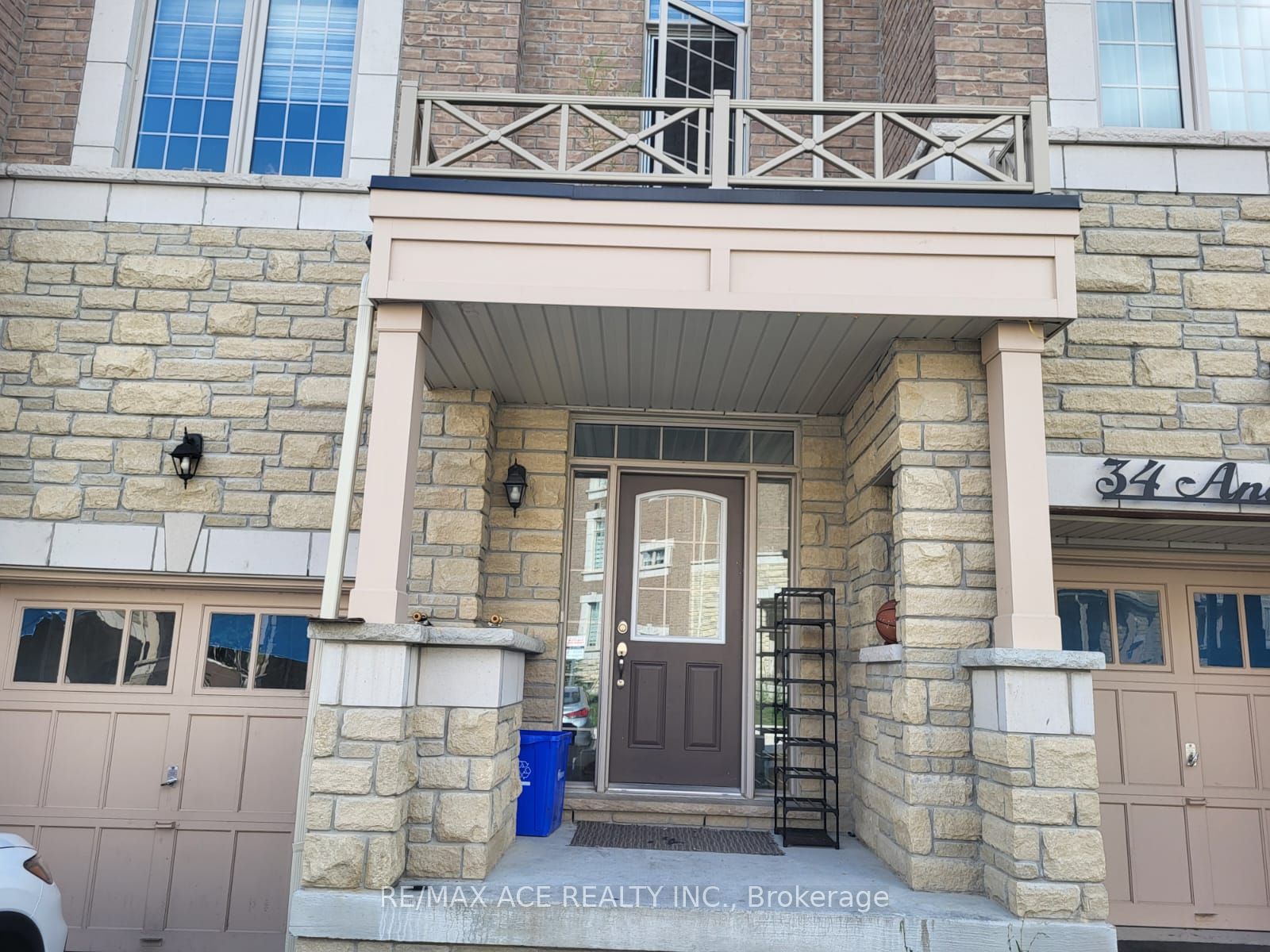 32 Andress Way, Markham, ON L3S 0E9