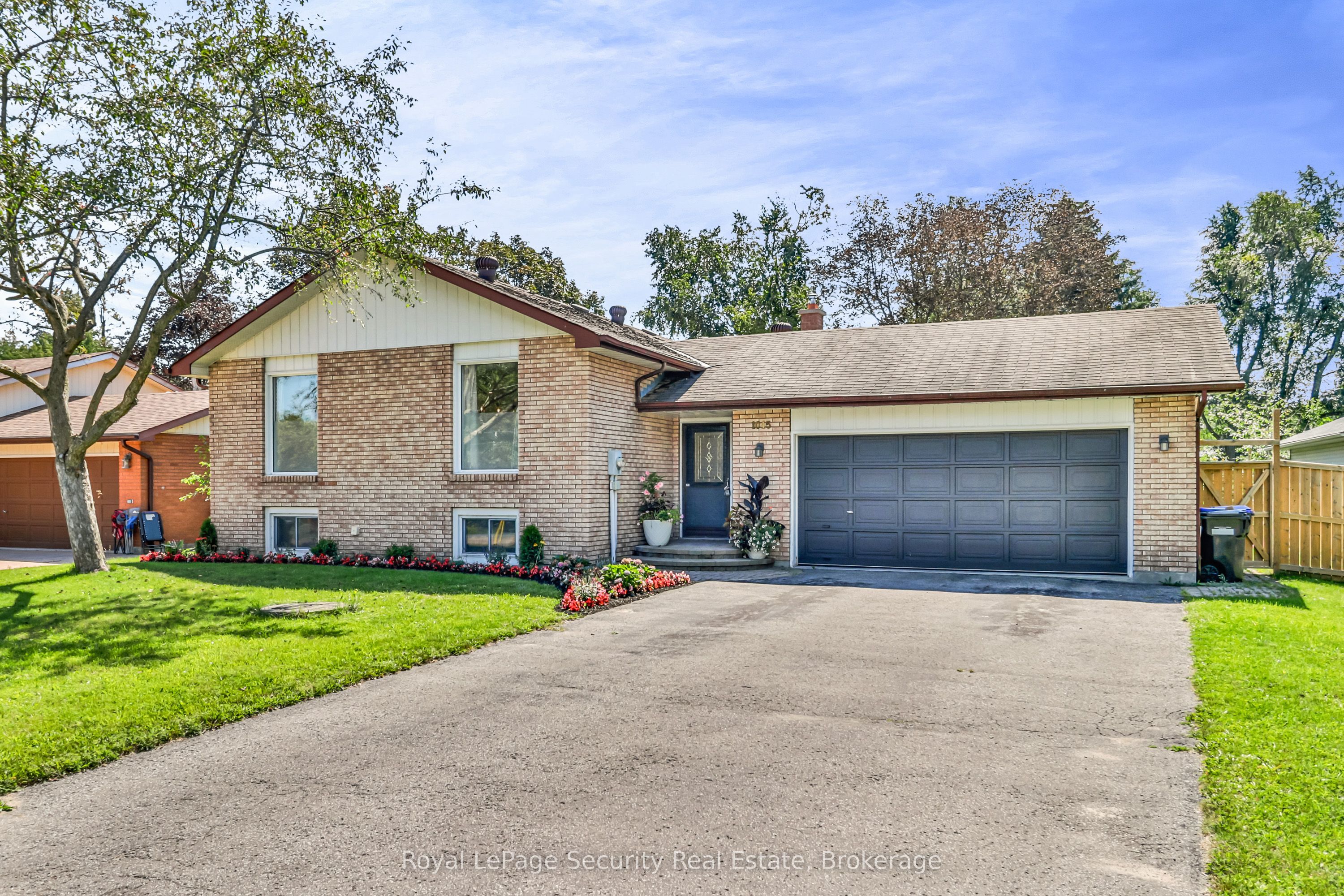 1045 Lebanon Drive, Innisfil, ON L9S 2B7 photo 3