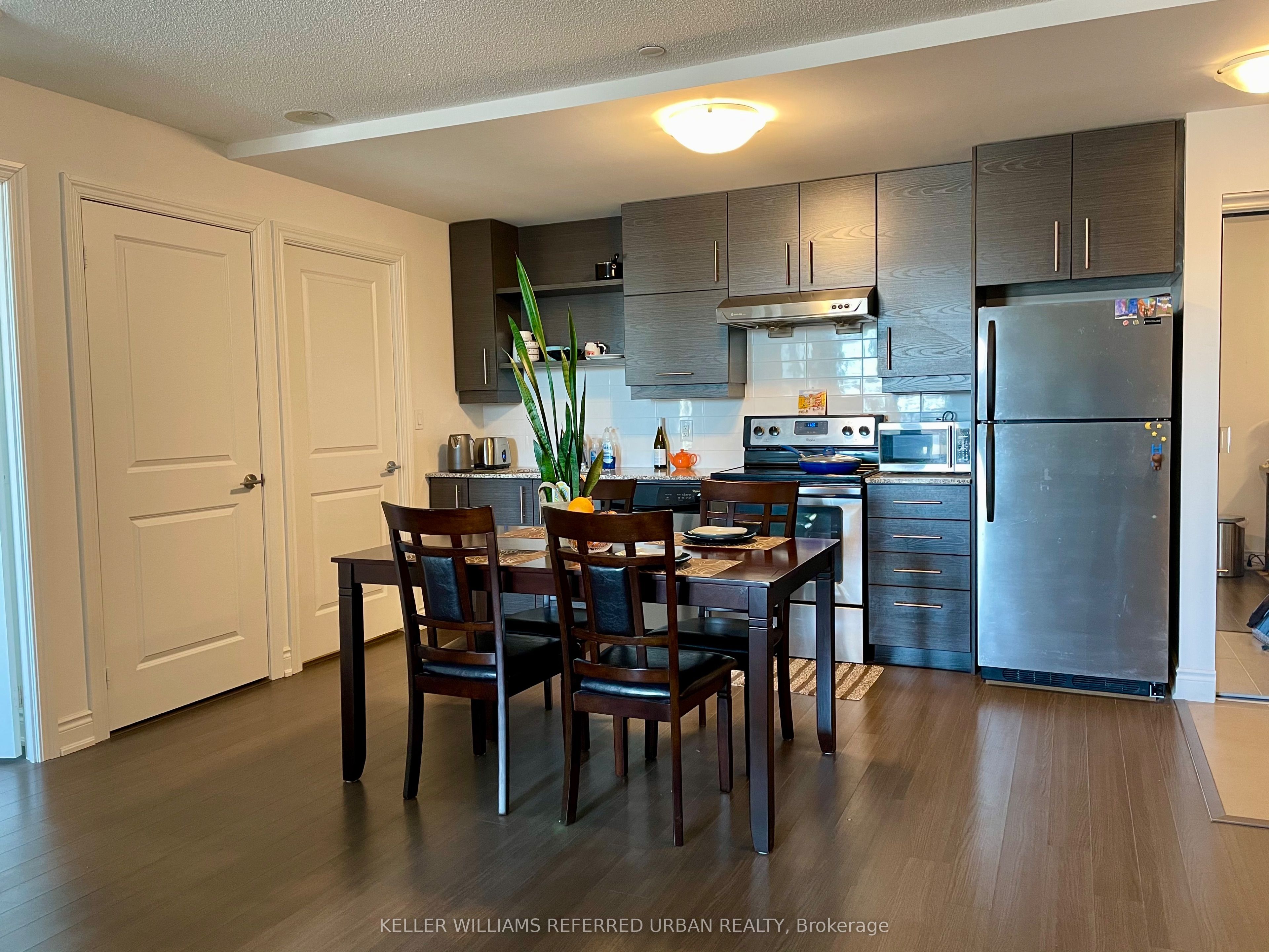 325 South Park Road 316, Markham, ON L3T 0B8 photo 2
